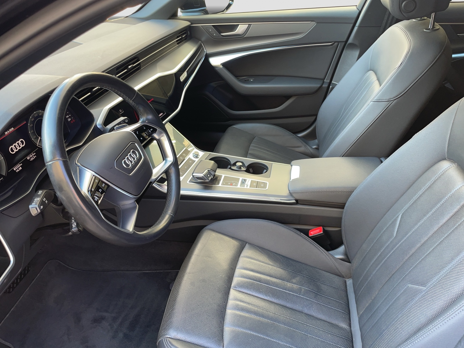AUDI A6 Avant 50 TFSIe quattro S-tronic-image-7