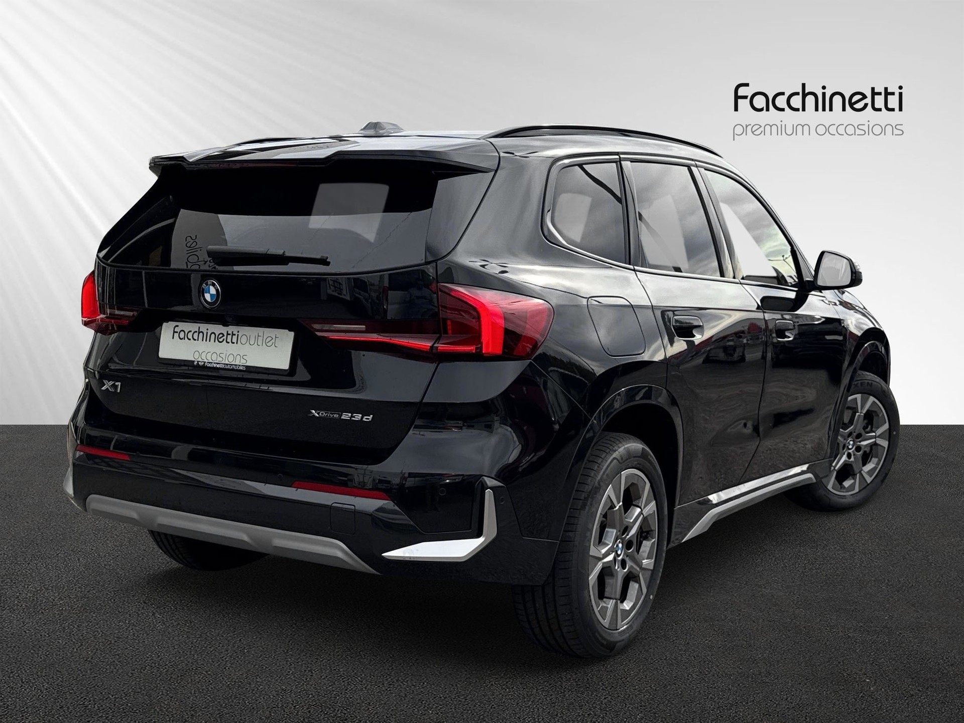 BMW X1 xDrive 23d 48V xLine-image-2