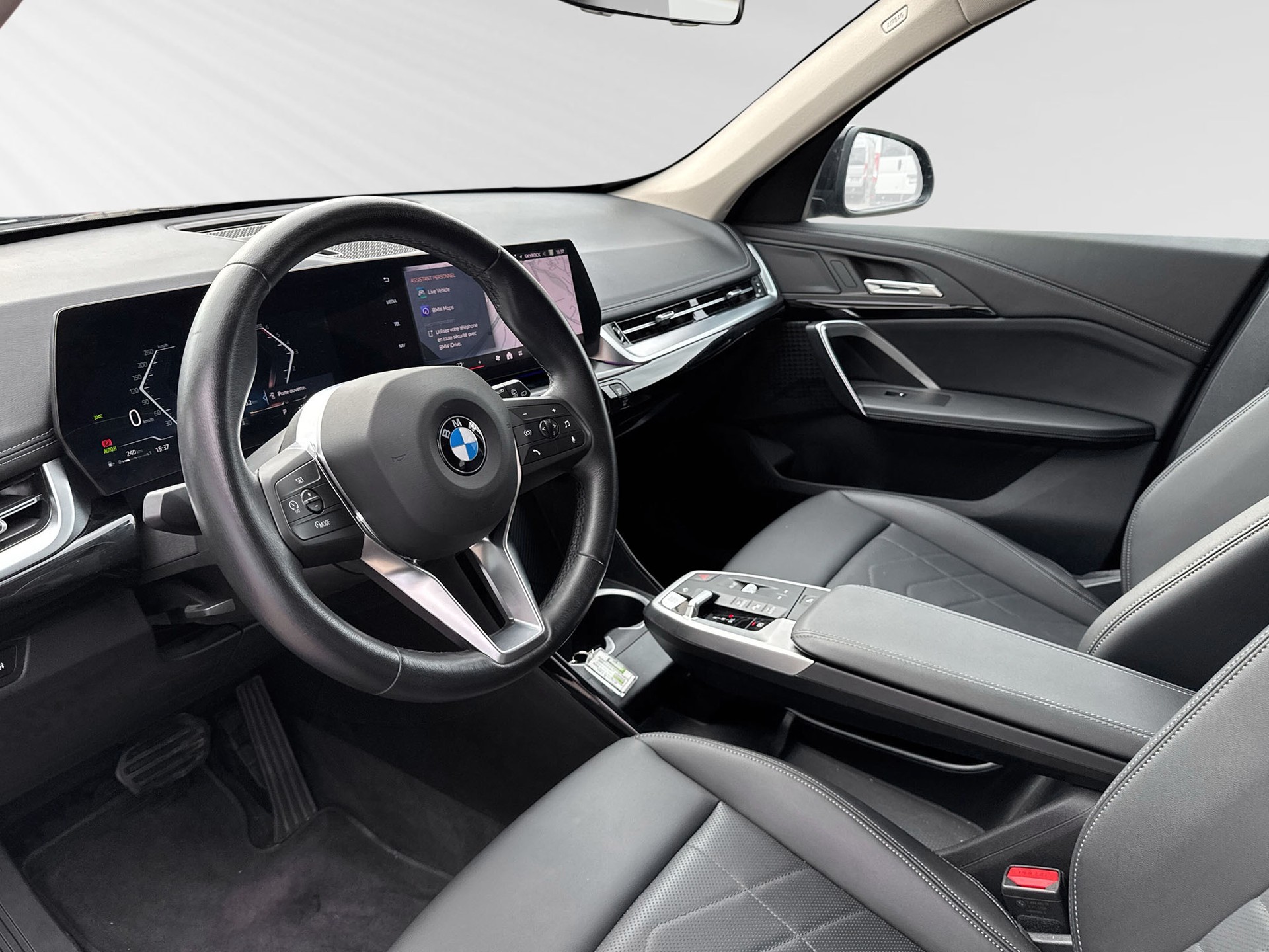 BMW X1 xDrive 23d 48V xLine-image-3