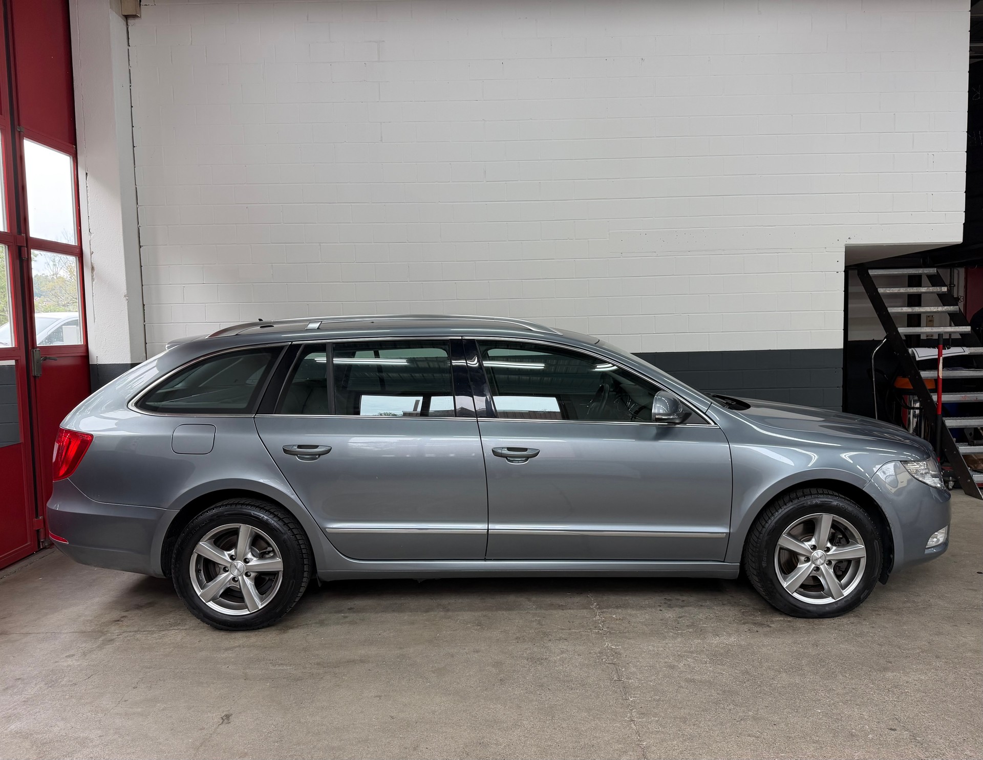 SKODA Superb Combi 1.8 TSI Elegance DSG //NEU AB MFK!-image-3