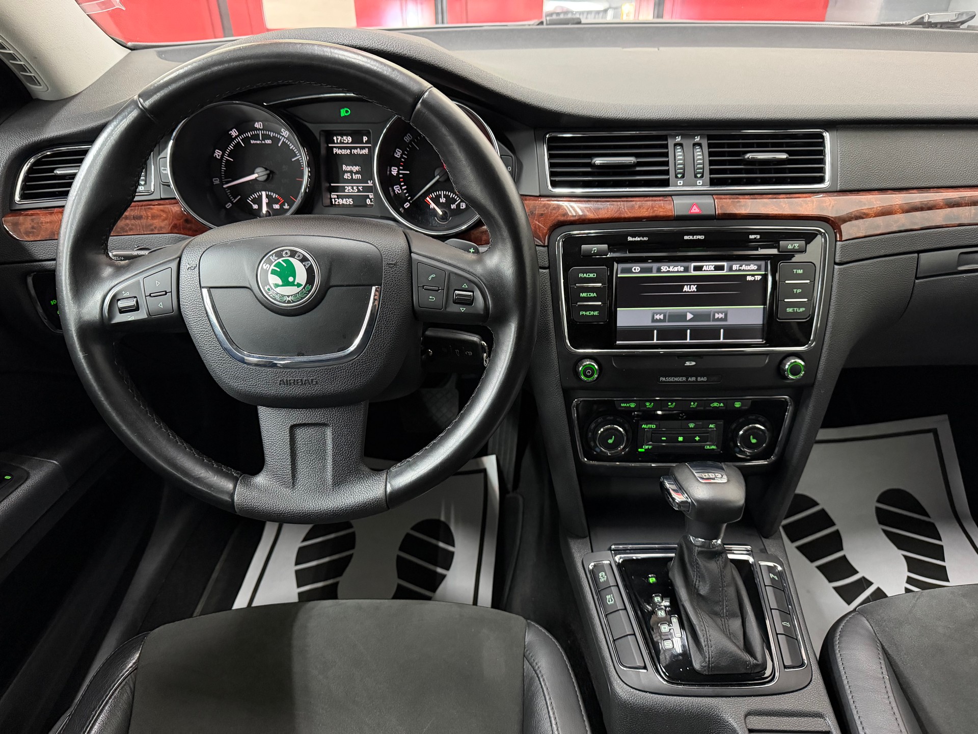 SKODA Superb Combi 1.8 TSI Elegance DSG //NEU AB MFK!-image-11