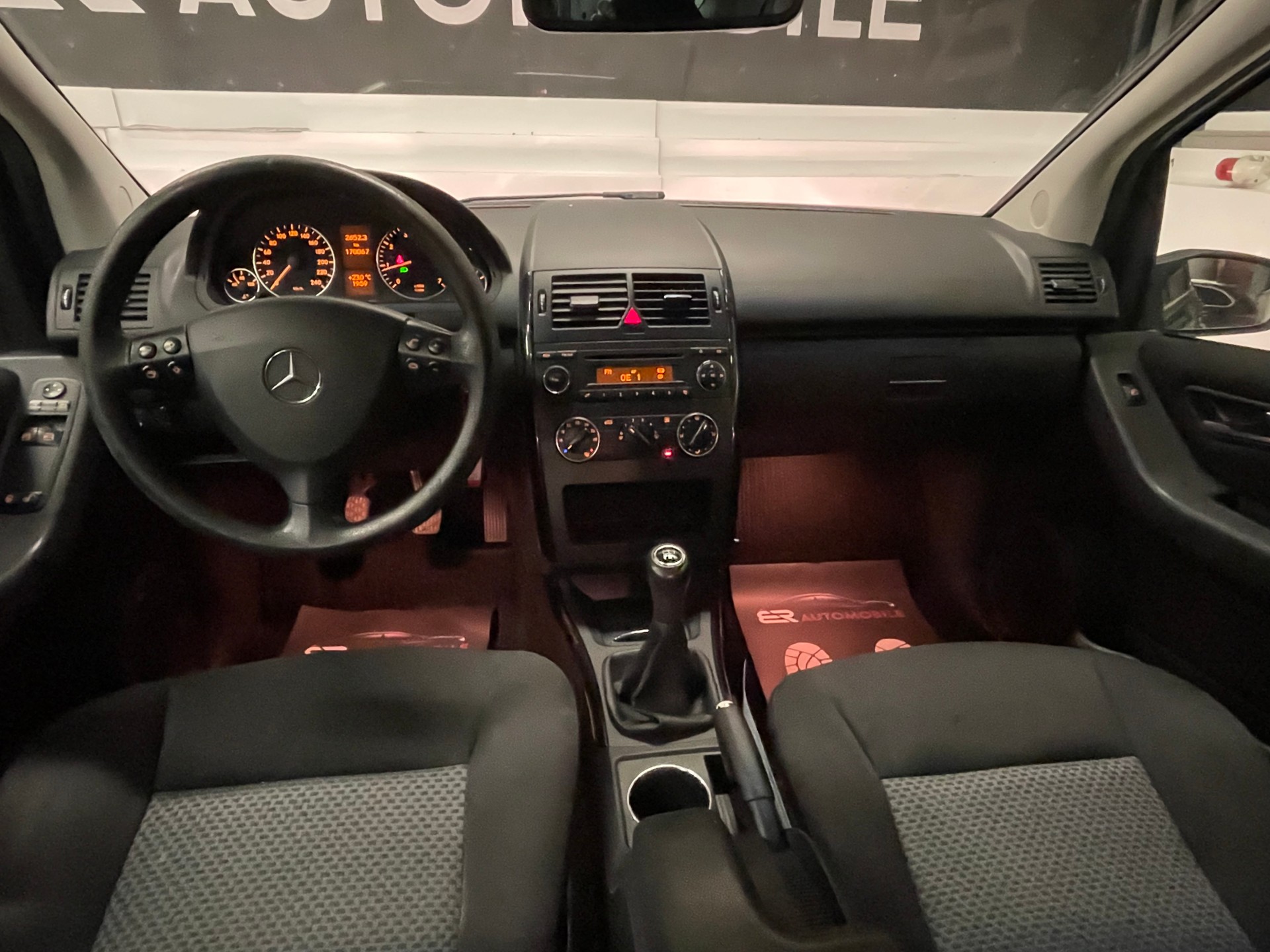 MERCEDES-BENZ A 150 Elégance-image-9