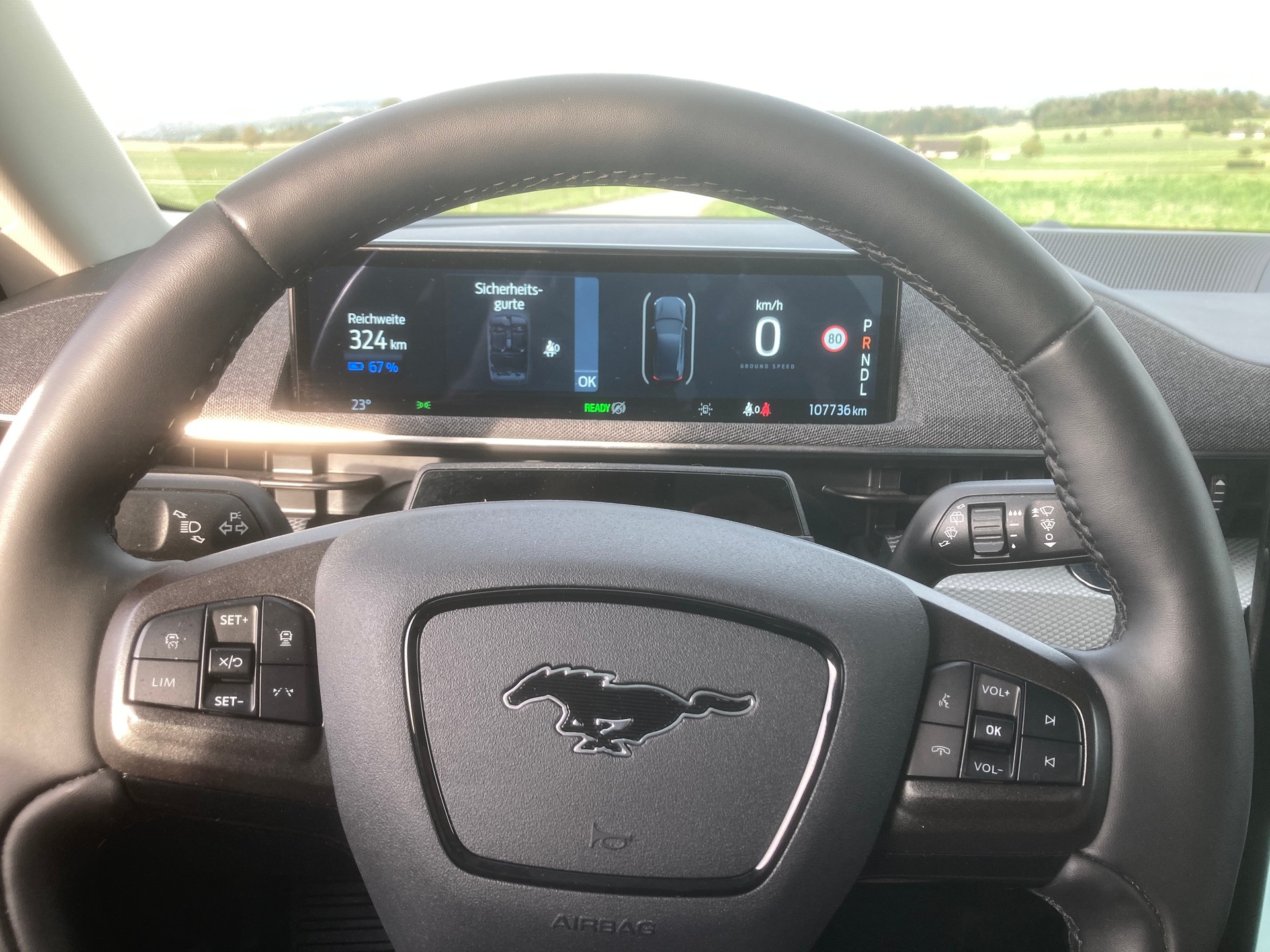 FORD Mustang MACH-E 99 kWh-image-13