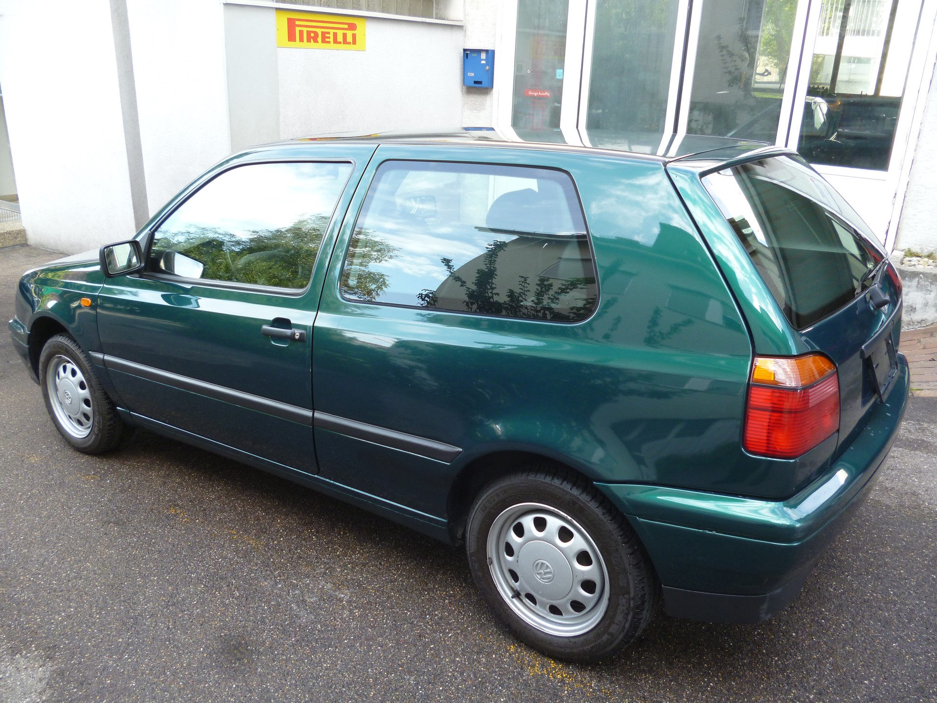 VW 1.8 90 Swiss Line-image-1