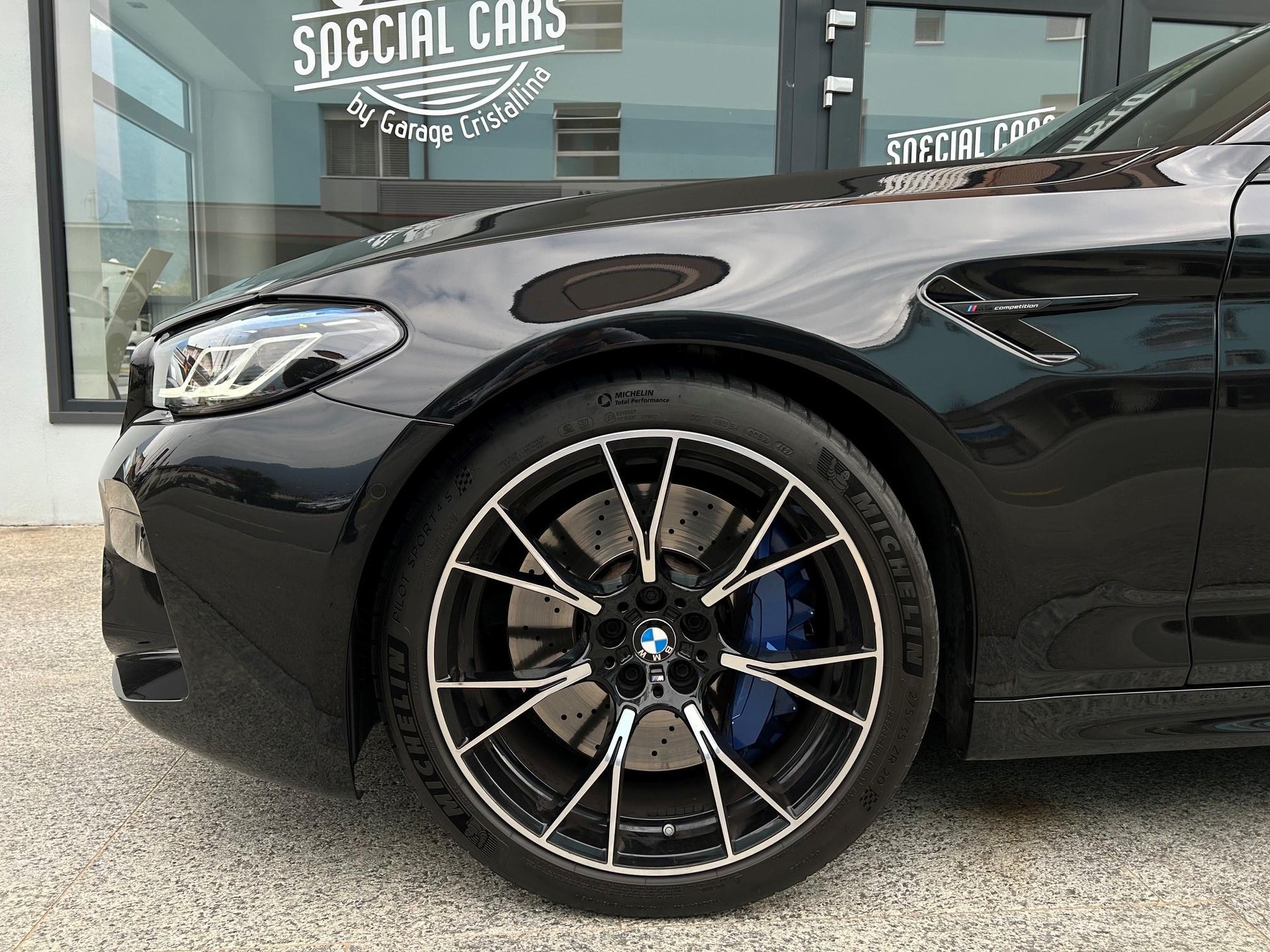 BMW 5er Reihe F90 M5 Competition xDrive-image-2