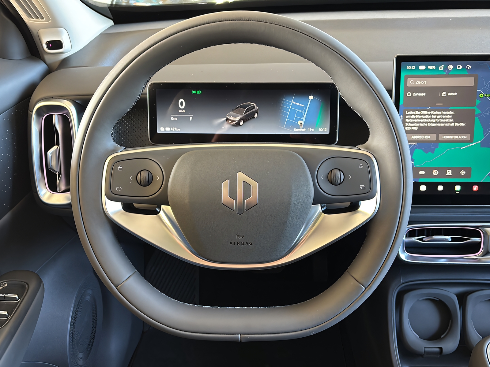 LEAPMOTOR B10 EV-showroom-element-3