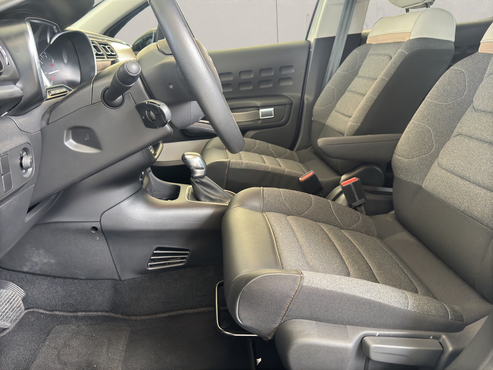 CITROEN C3 1.2 PureTech Swiss Edition+ *Automat*-image-9