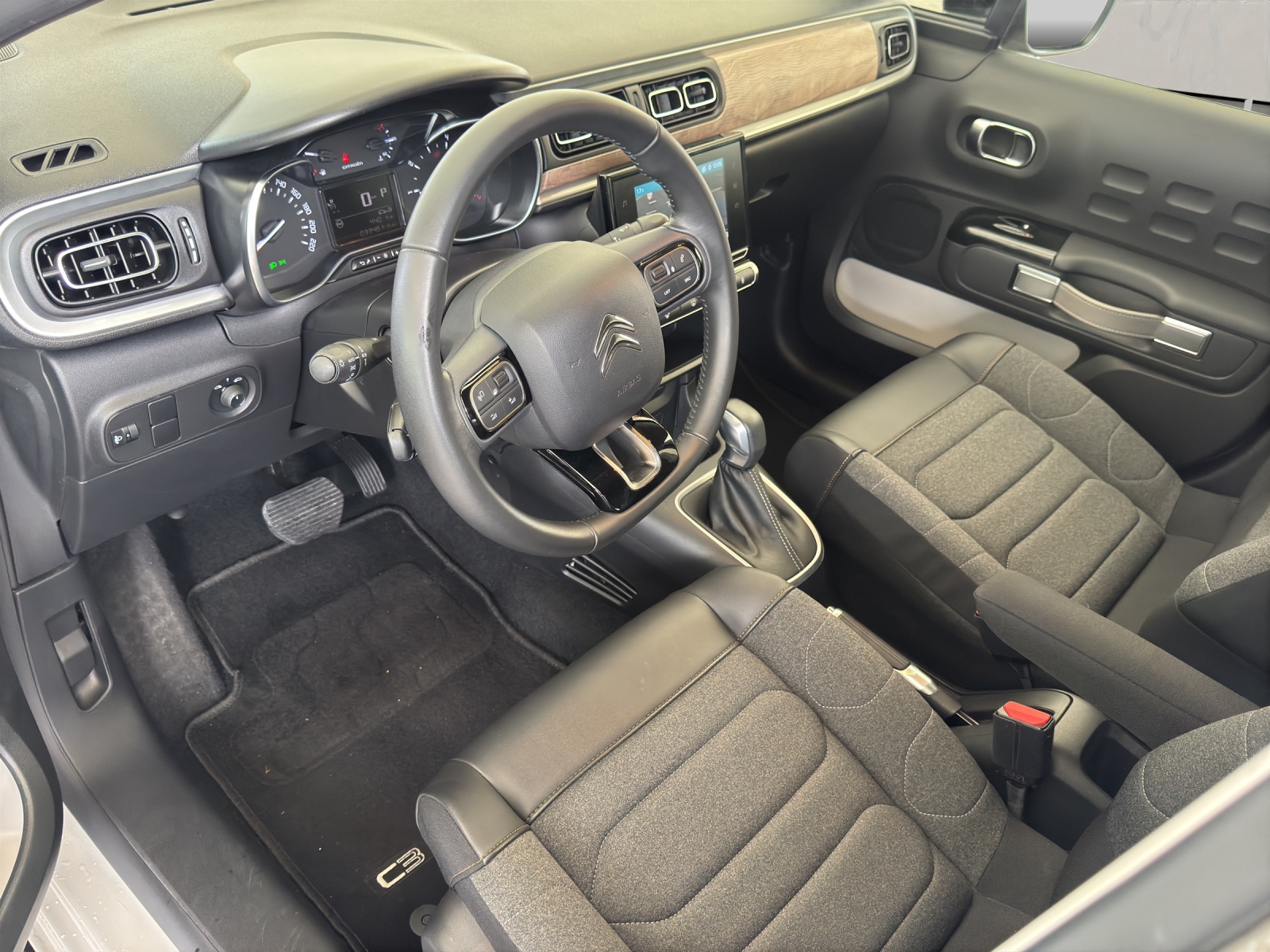 CITROEN C3 1.2 PureTech Swiss Edition+ *Automat*-image-8