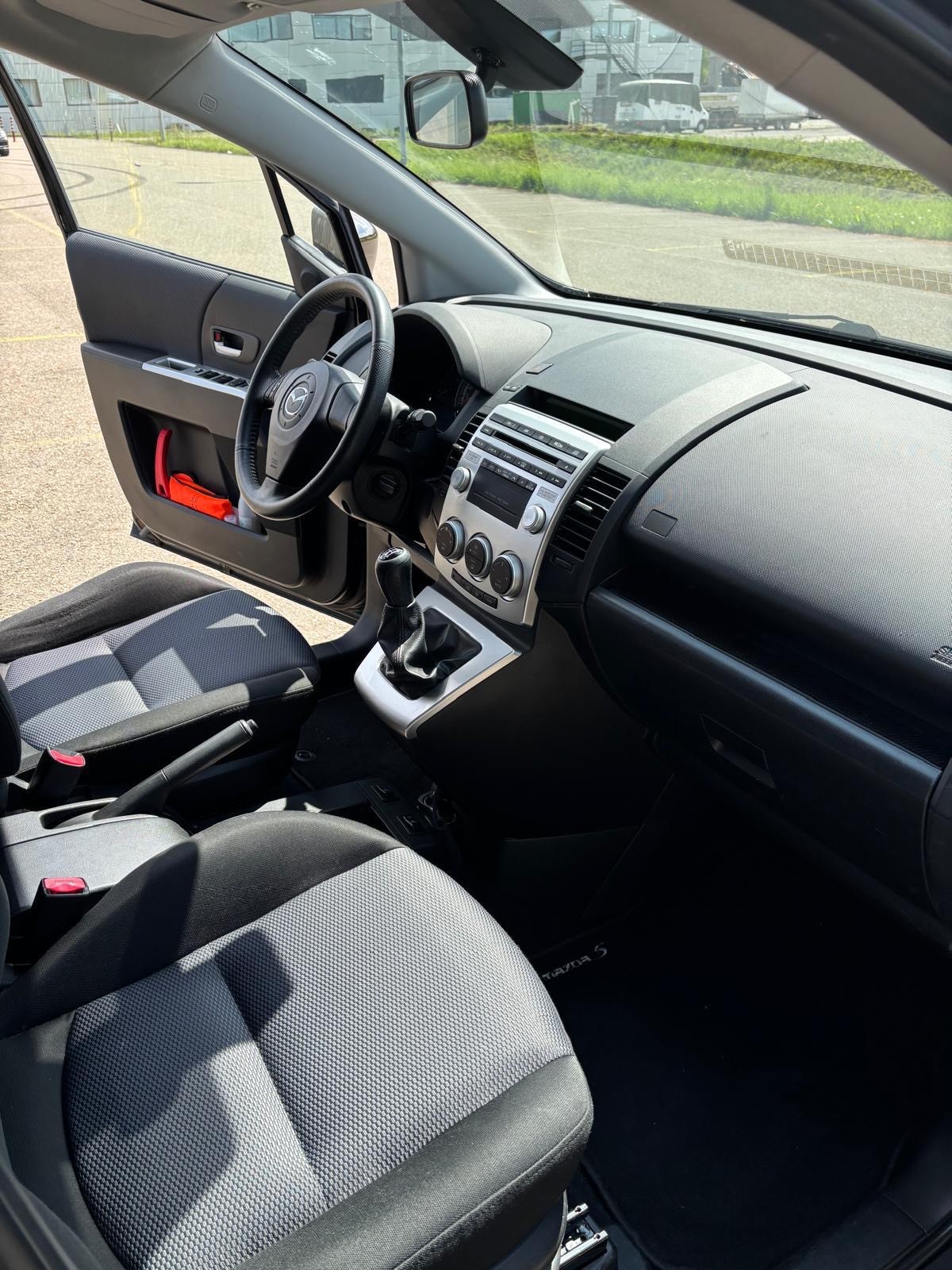 MAZDA 2.0 Exclusive-image-4