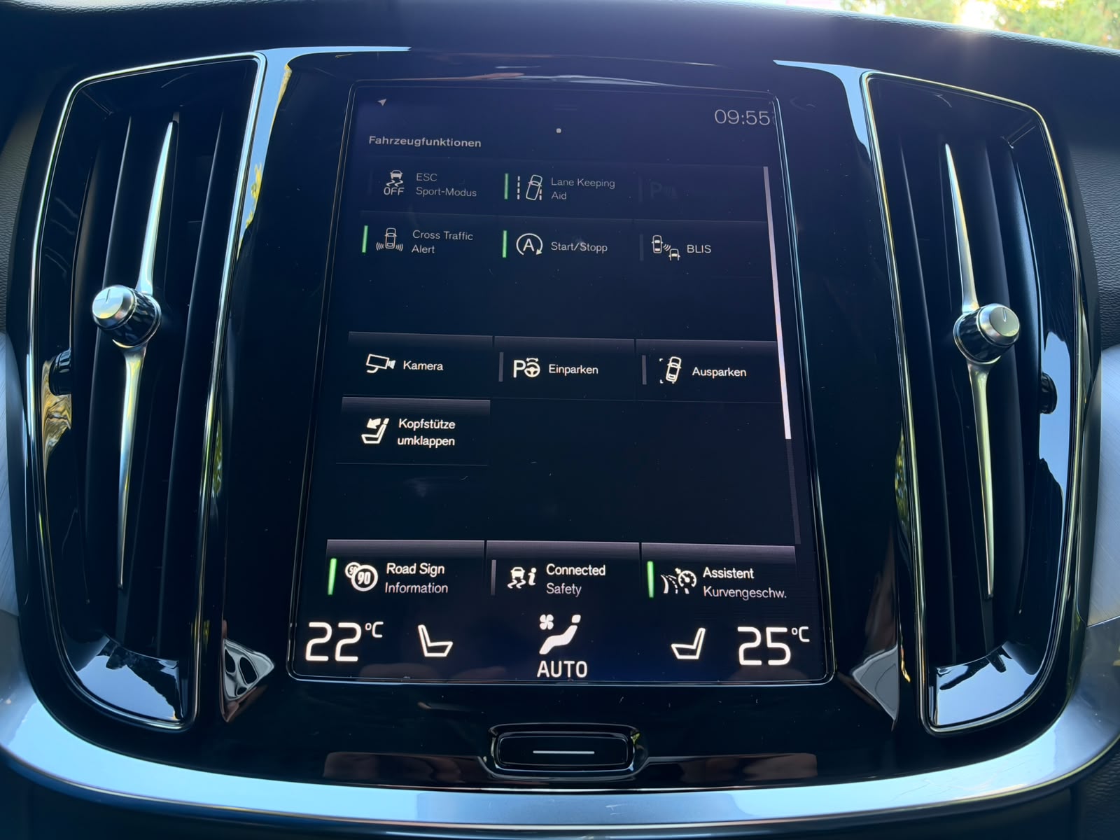 VOLVO V60 T5 Momentum Geartronic-image-20