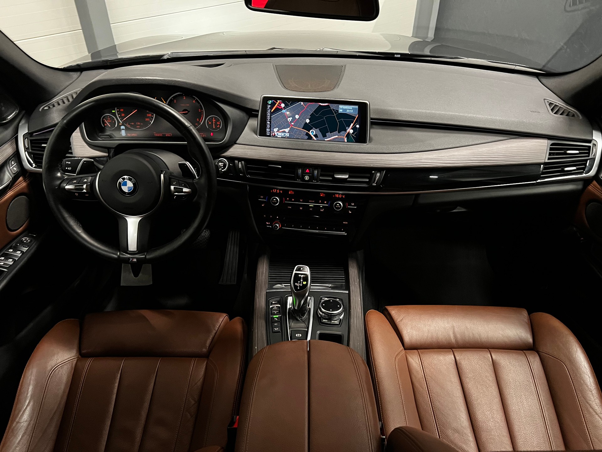 BMW X5 40d xDrive SAG-image-7