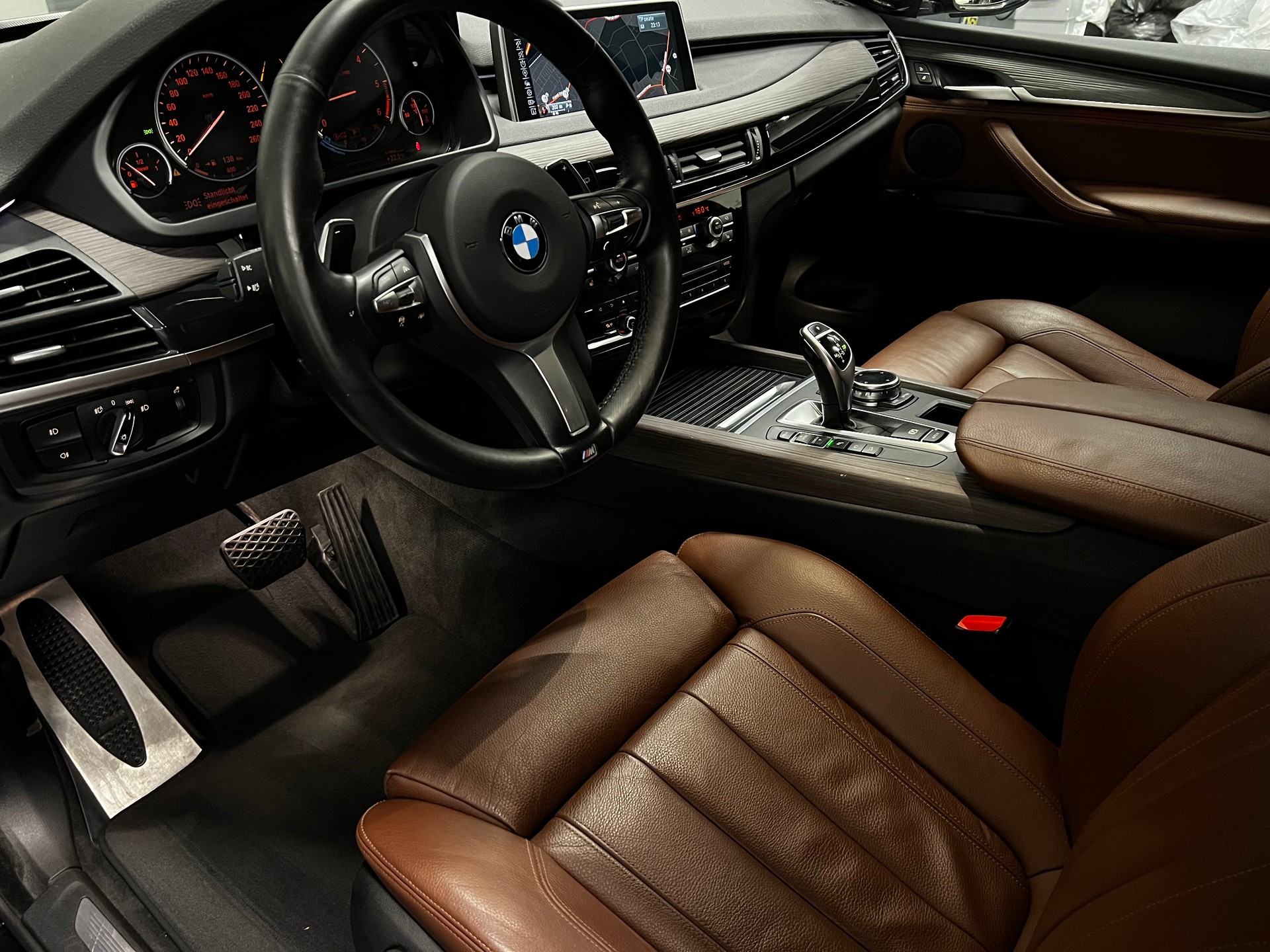 BMW X5 40d xDrive SAG-image-11