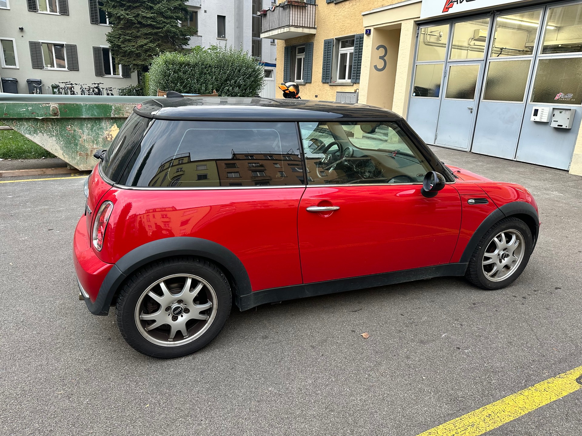 MINI Cooper Cabriolet-image-6