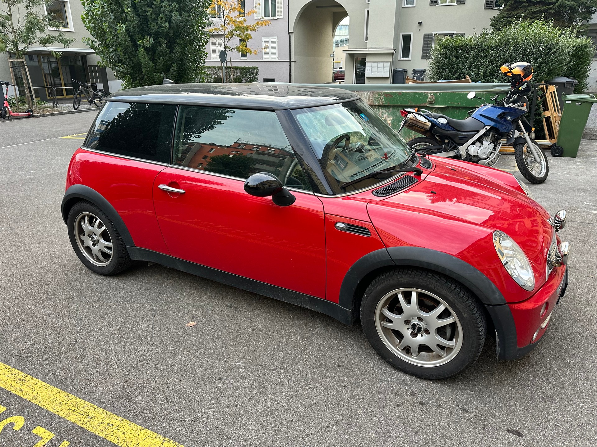 MINI Cooper Cabriolet-image-7