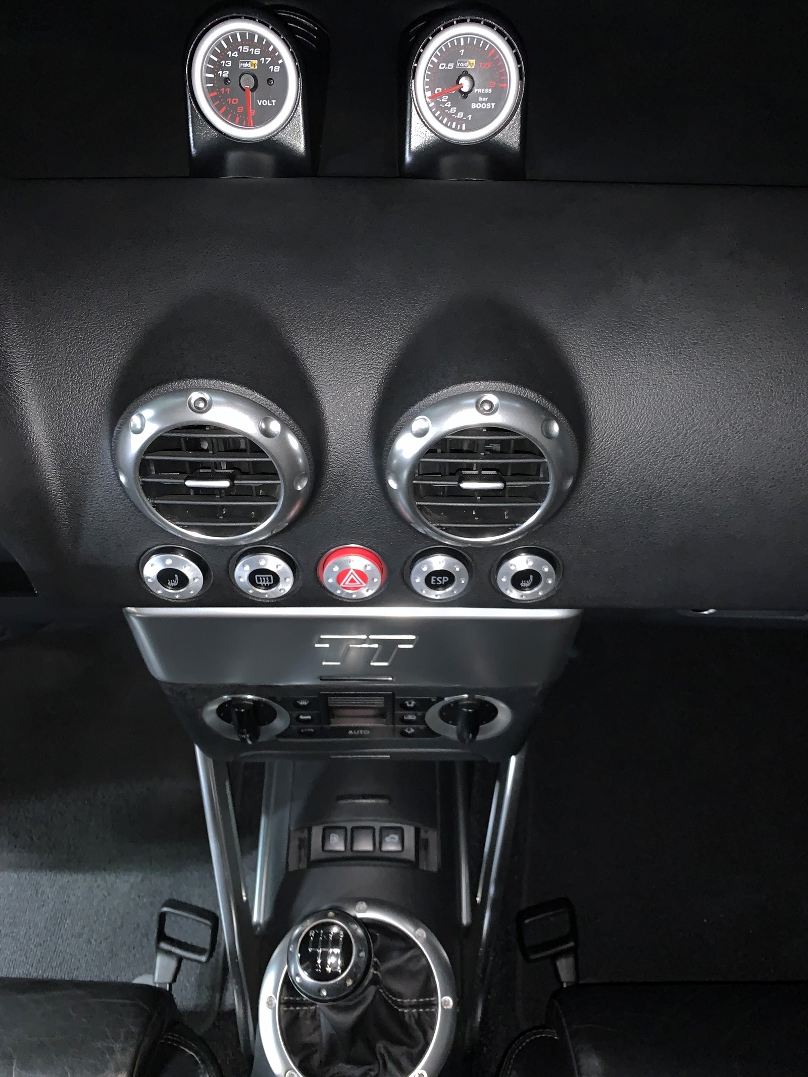 AUDI TT Coupé 1.8T urbo Quattro 8N-image-9