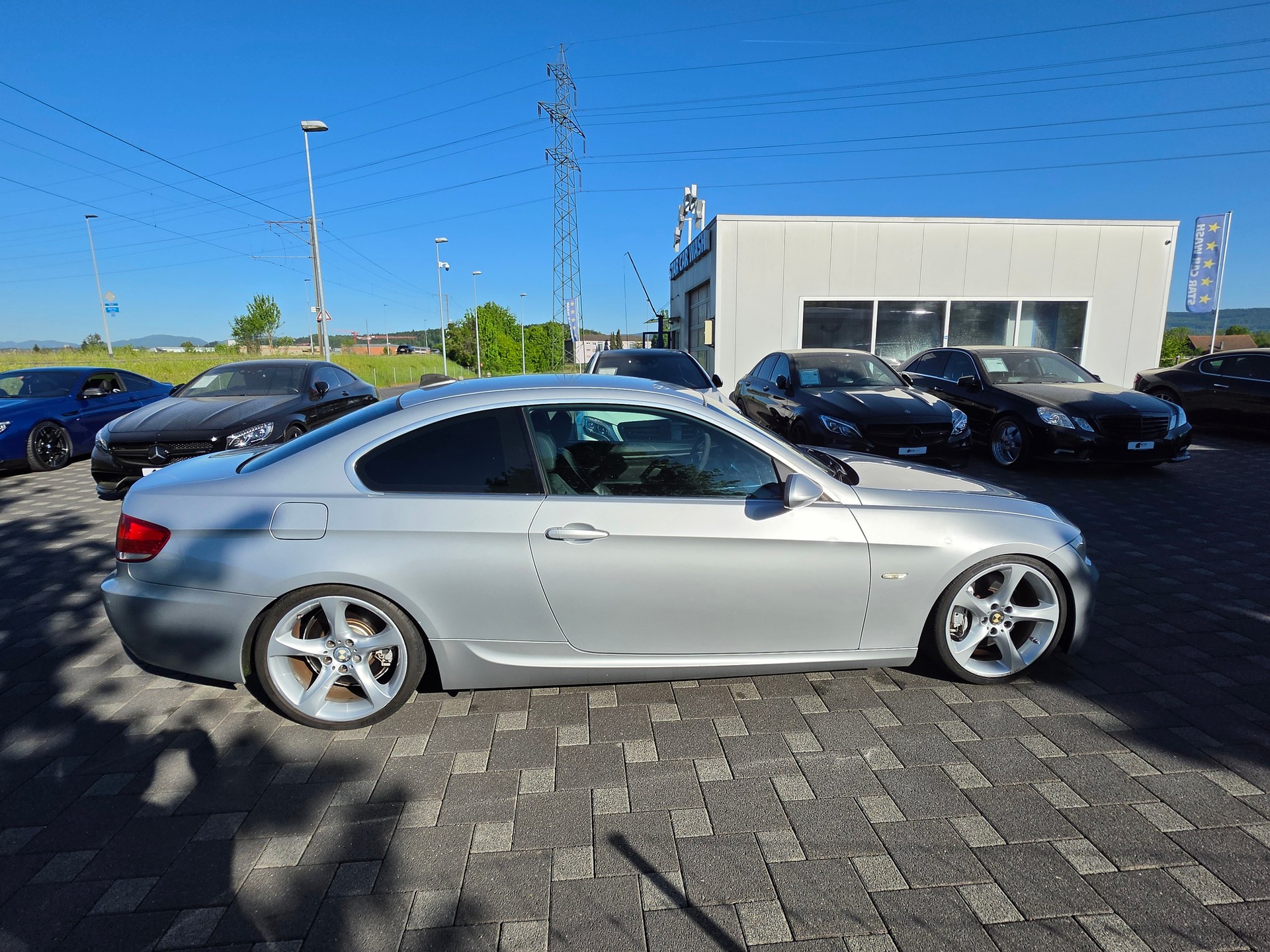 BMW 335i Coupé-image-5