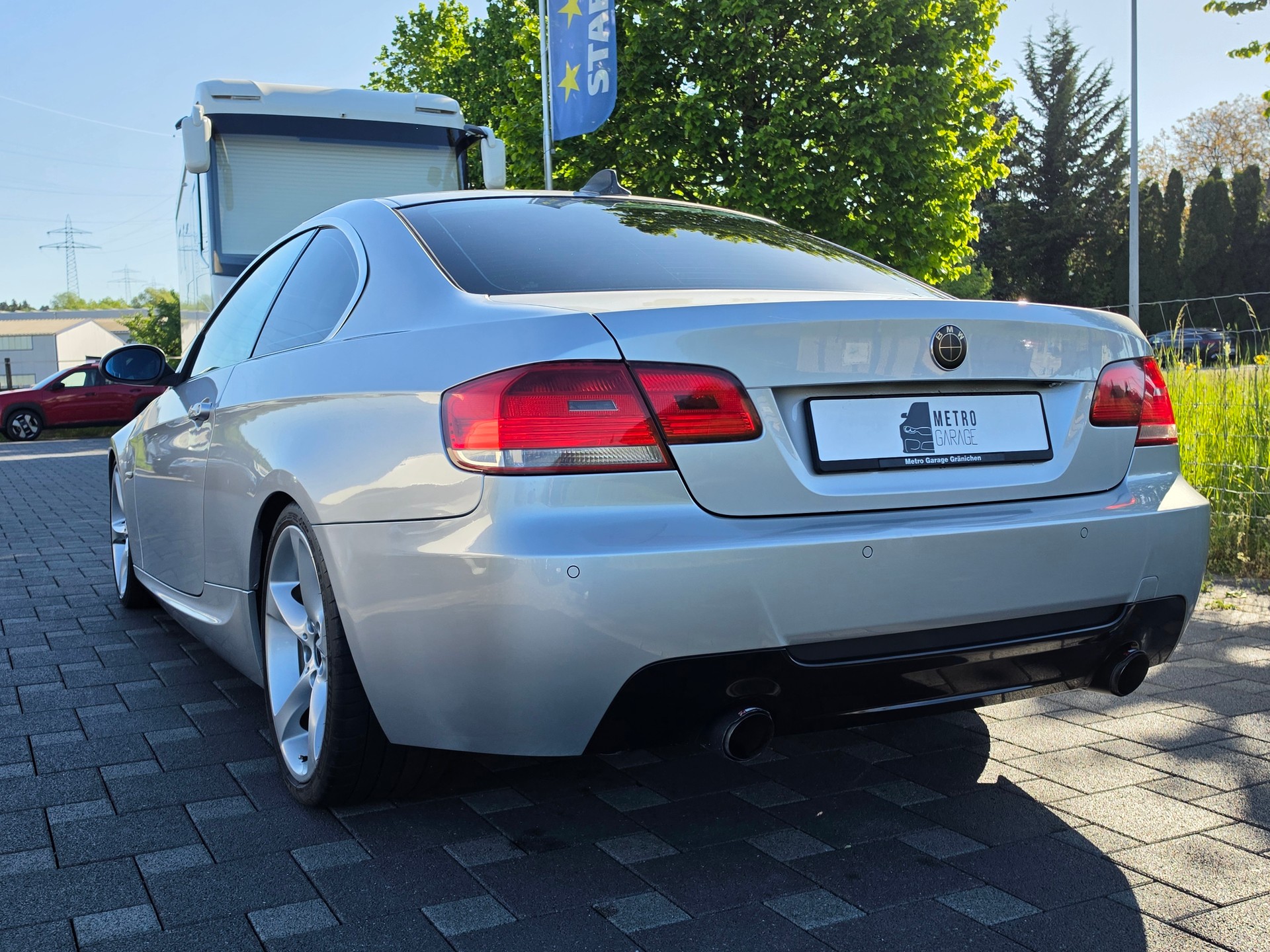 BMW 335i Coupé-image-9