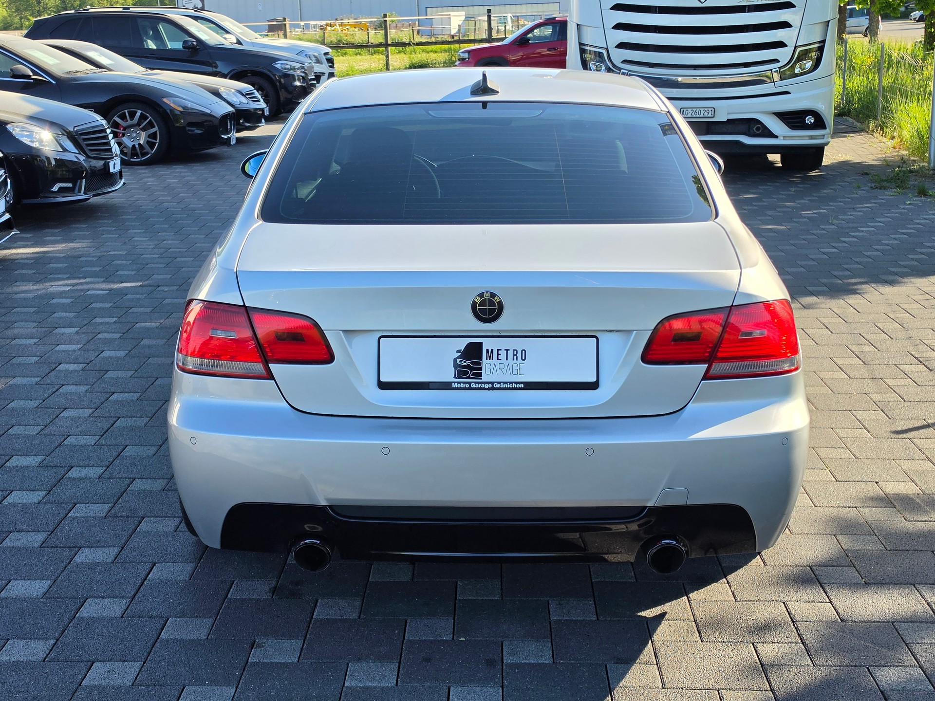 BMW 335i Coupé-image-3