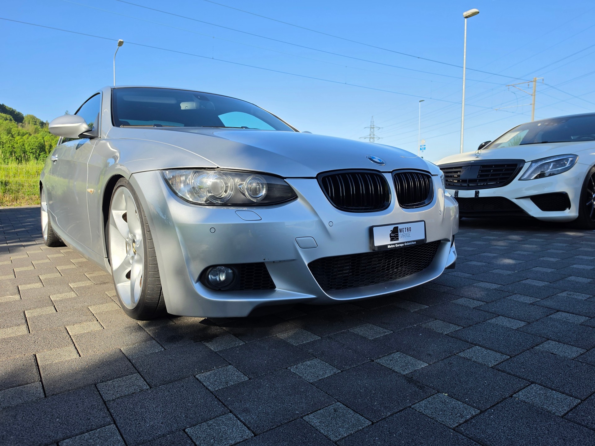 BMW 335i Coupé-image-11