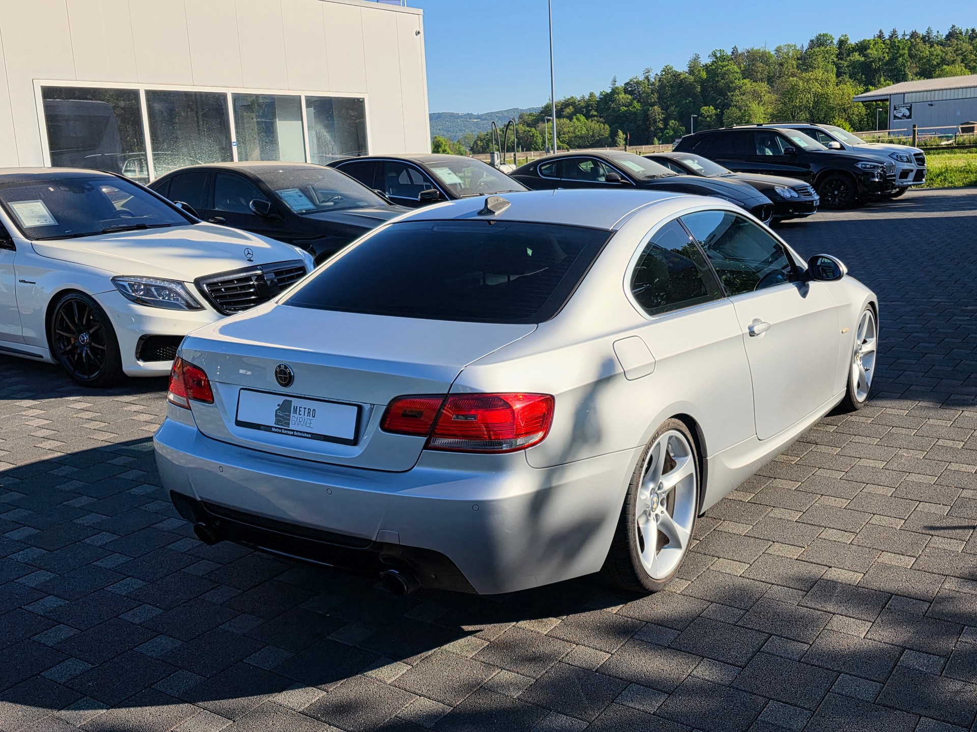 BMW 335i Coupé-image-4