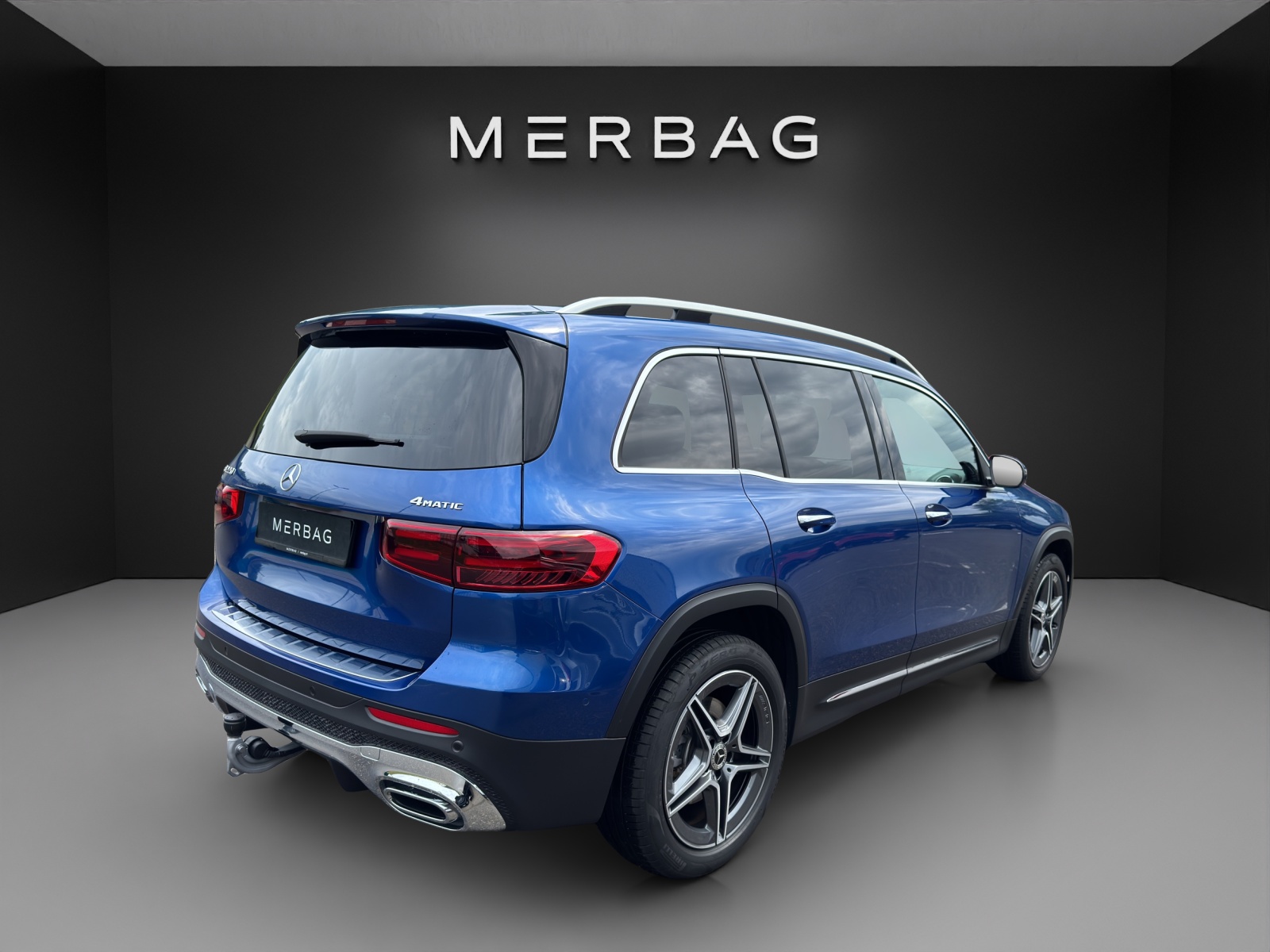 MERCEDES-BENZ GLB 220 4Matic 8G-Tronic-image-4