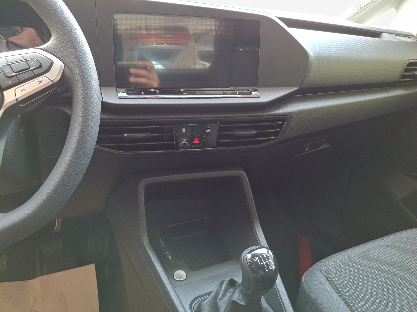 VW Caddy Cargo 2.0TDI-image-10