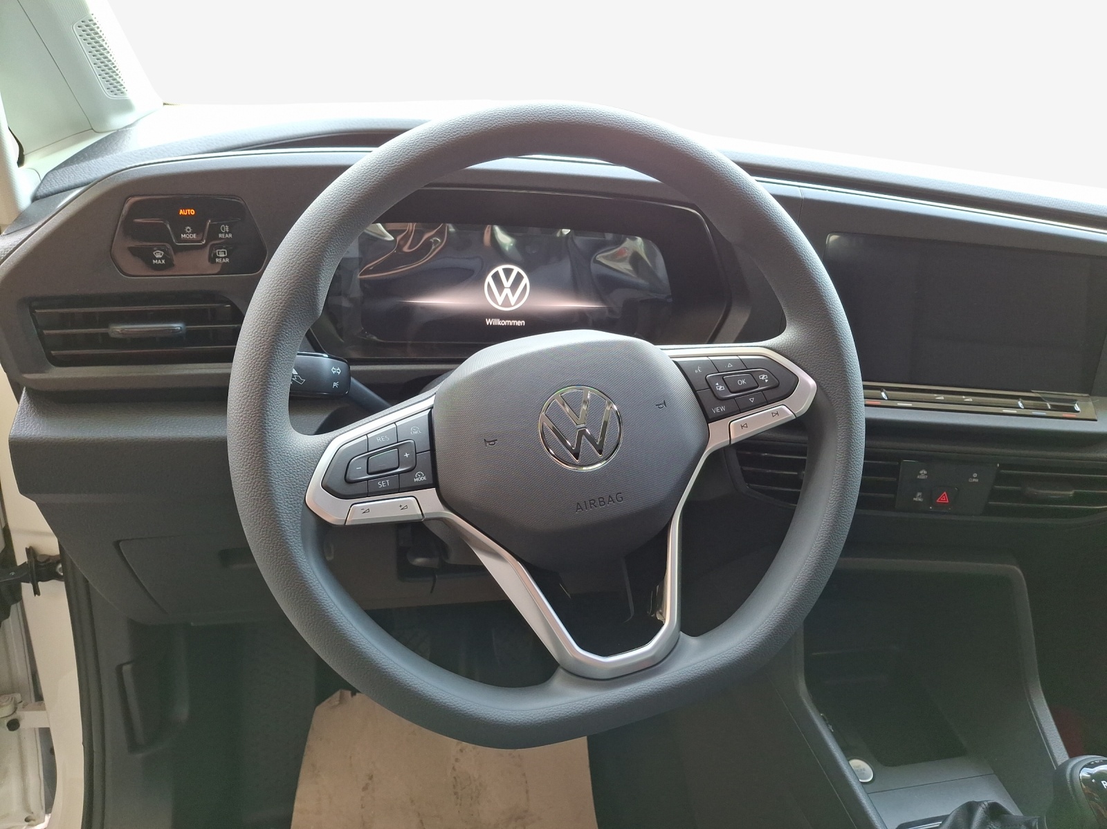 VW Caddy Cargo 2.0TDI-image-9