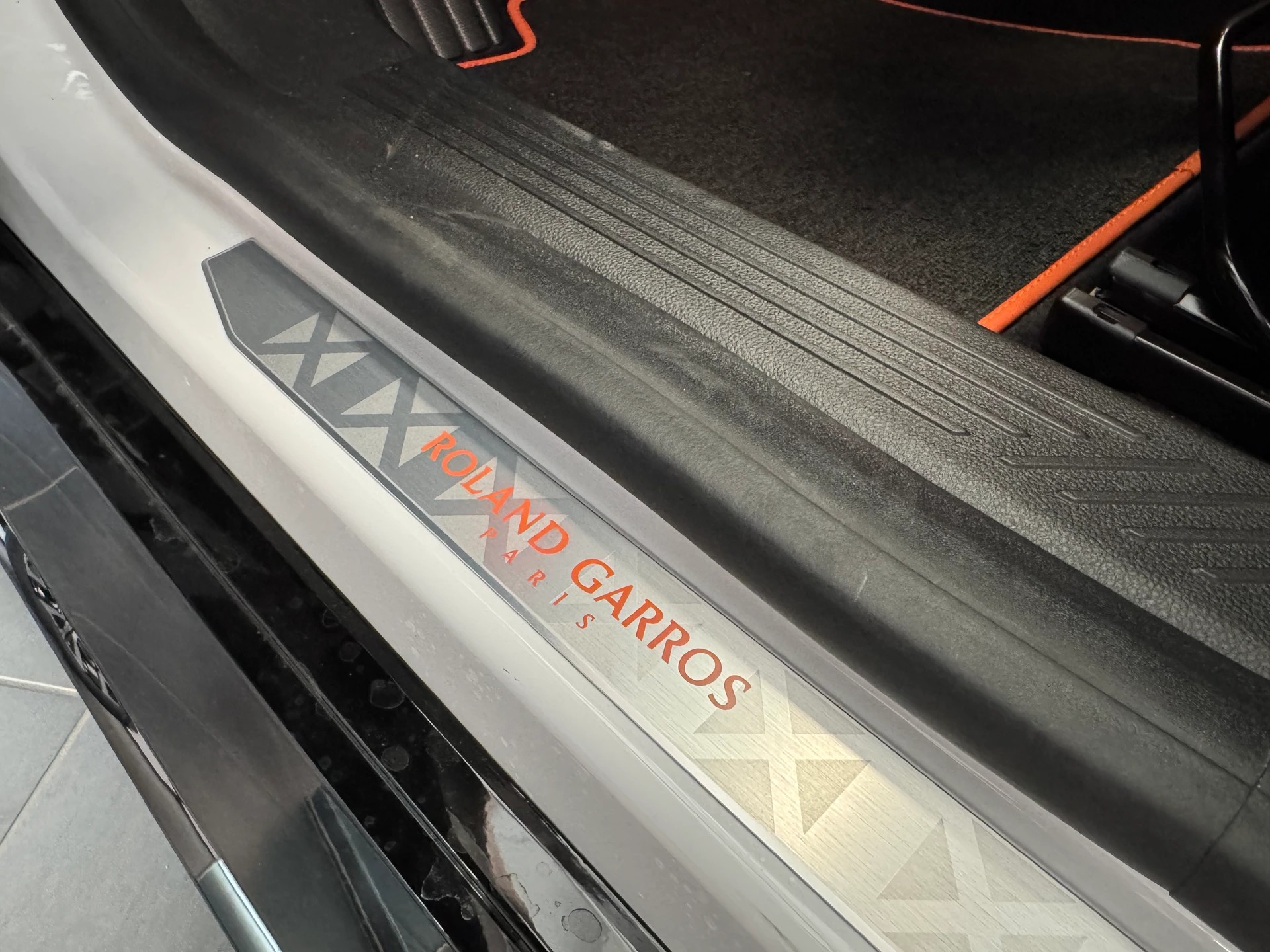 RENAULT R5 E-Tech Roland Garros 52kwh Comfort Range-image-16