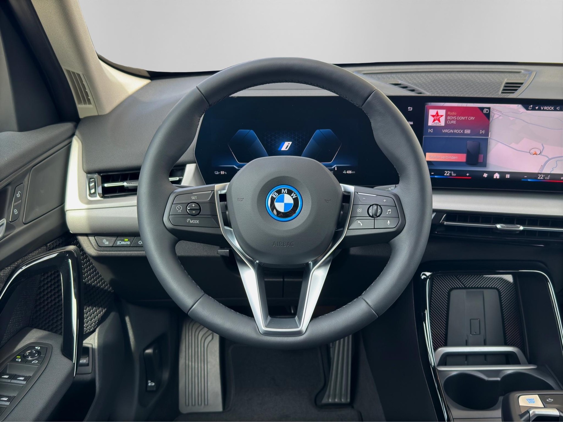 BMW iX1 20 eDrive-image-11
