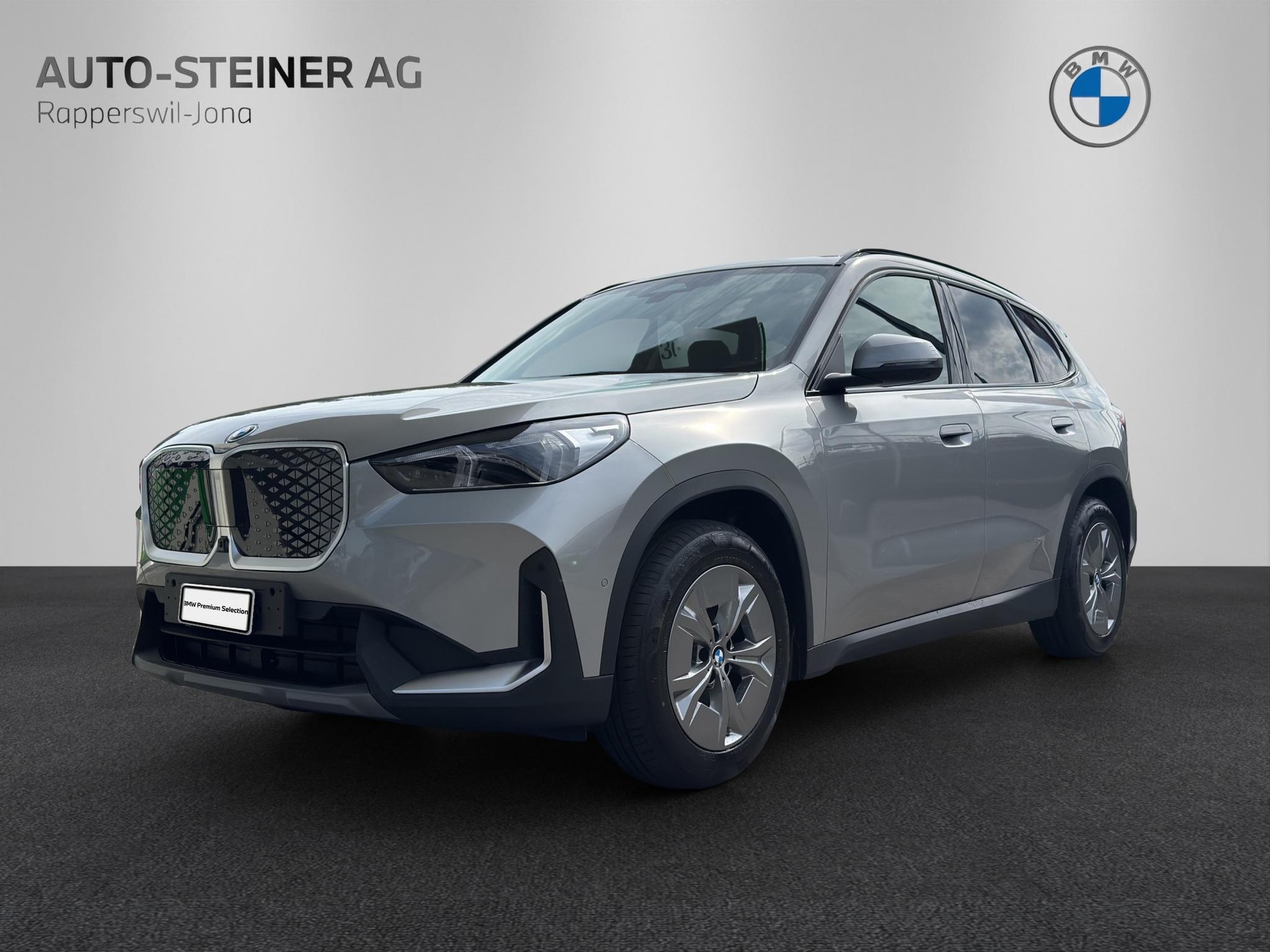 BMW iX1 20 eDrive-image-0
