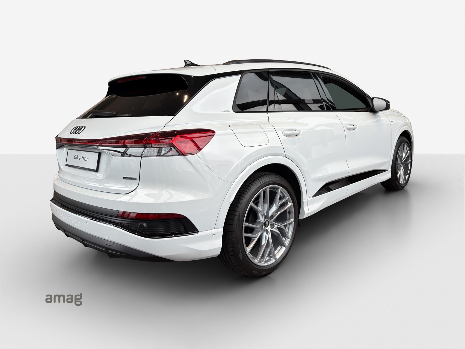 AUDI Q4 e-tron 45 Edition Swiss Ski quattro-image-4