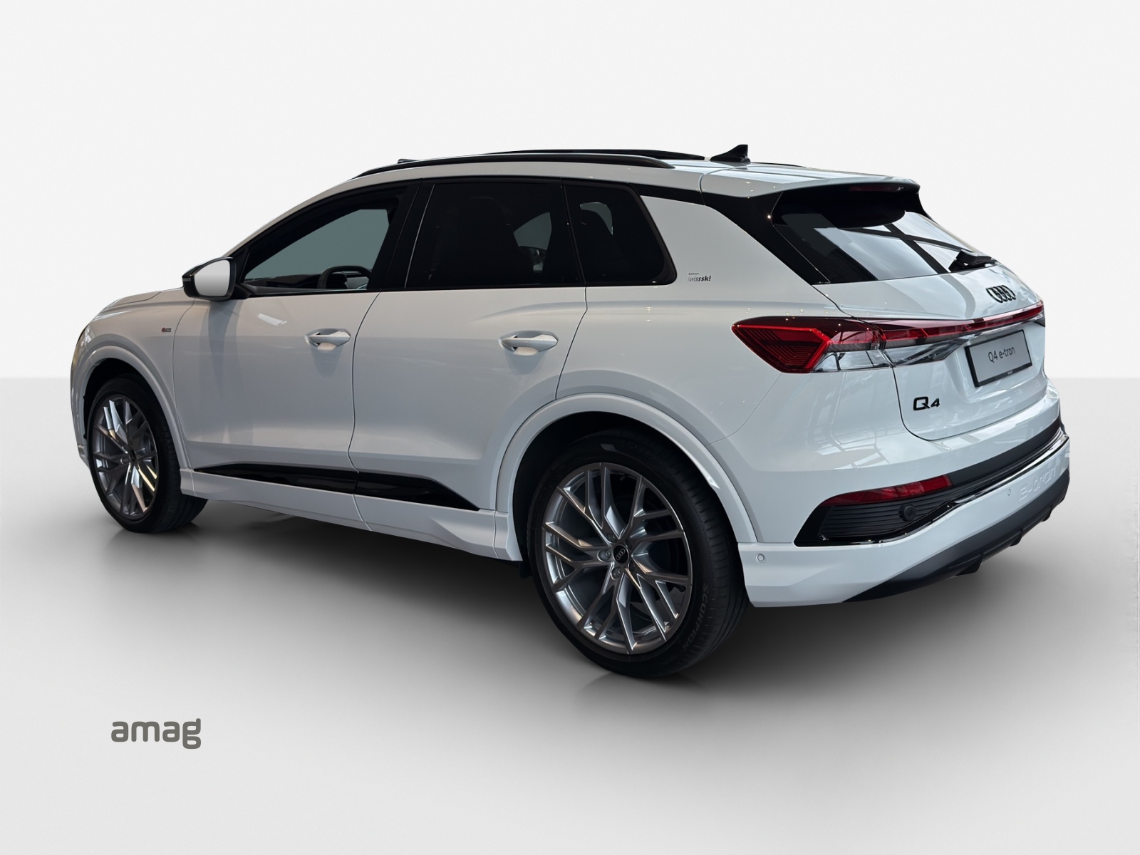 AUDI Q4 e-tron 45 Edition Swiss Ski quattro-image-2