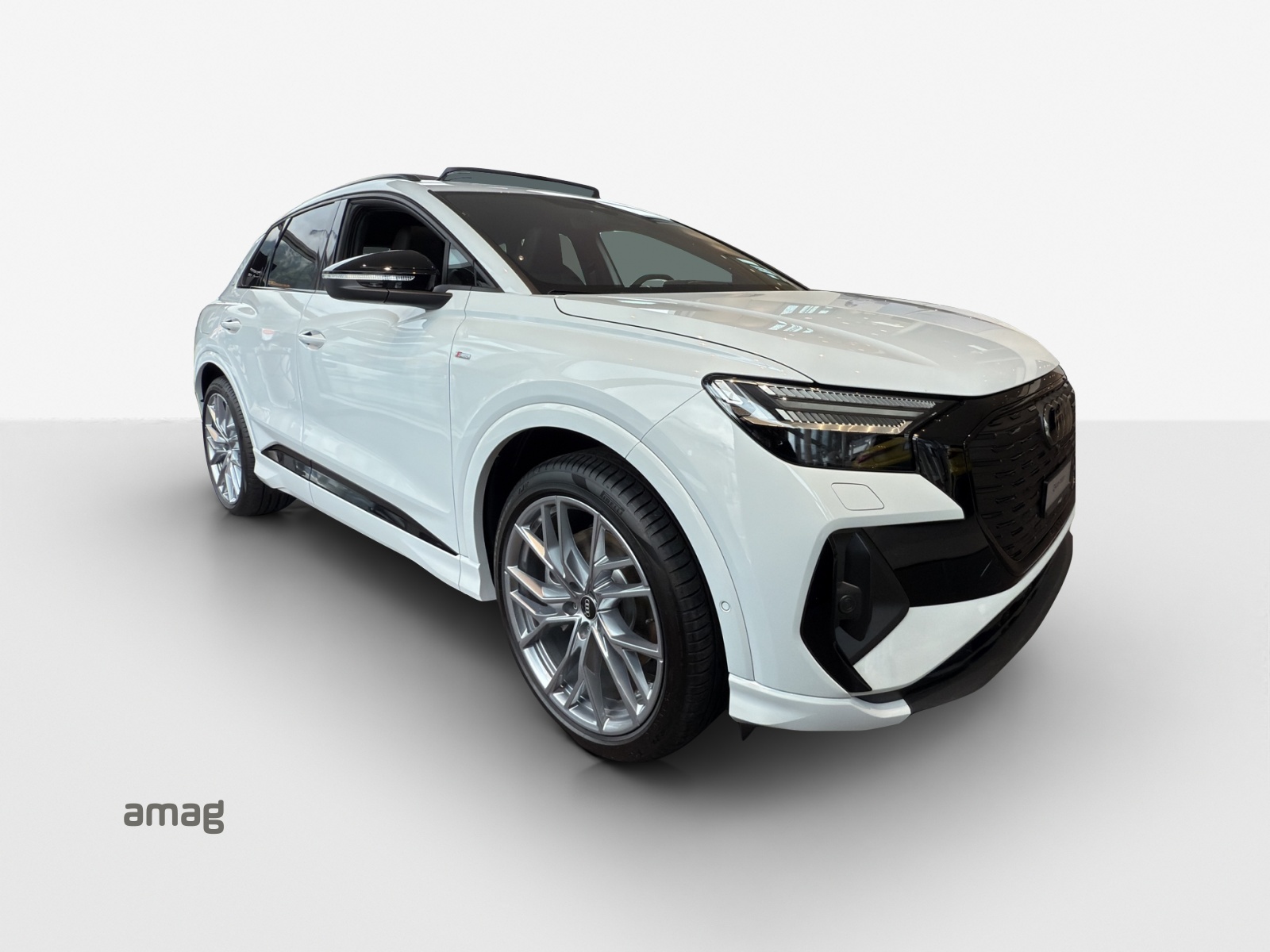 AUDI Q4 e-tron 45 Edition Swiss Ski quattro-image-5