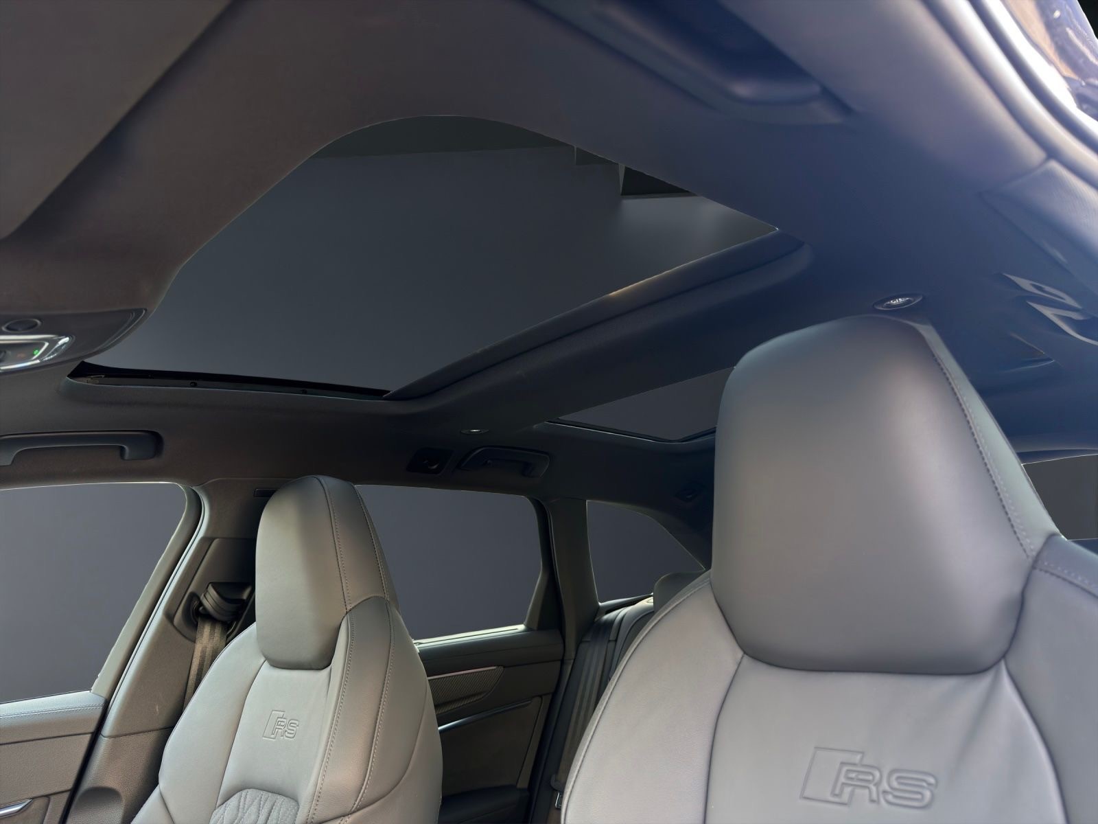 AUDI RS6 Avant 4.0 TFSI V8 Performance quattro-image-9