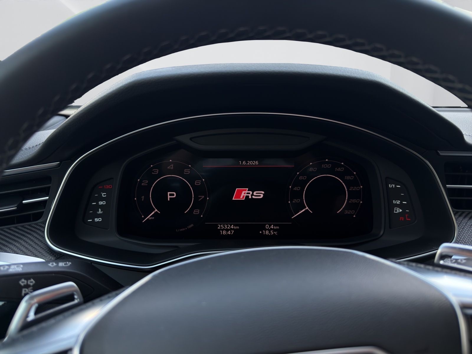 AUDI RS6 Avant 4.0 TFSI V8 Performance quattro-image-12