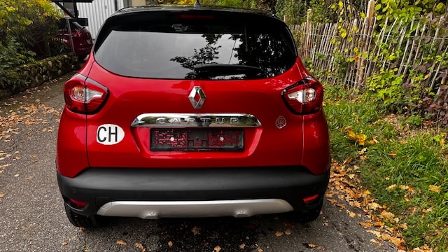 RENAULT Captur 1.2 T 16V Outdoor-image-2