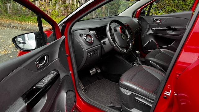RENAULT Captur 1.2 T 16V Outdoor-image-3