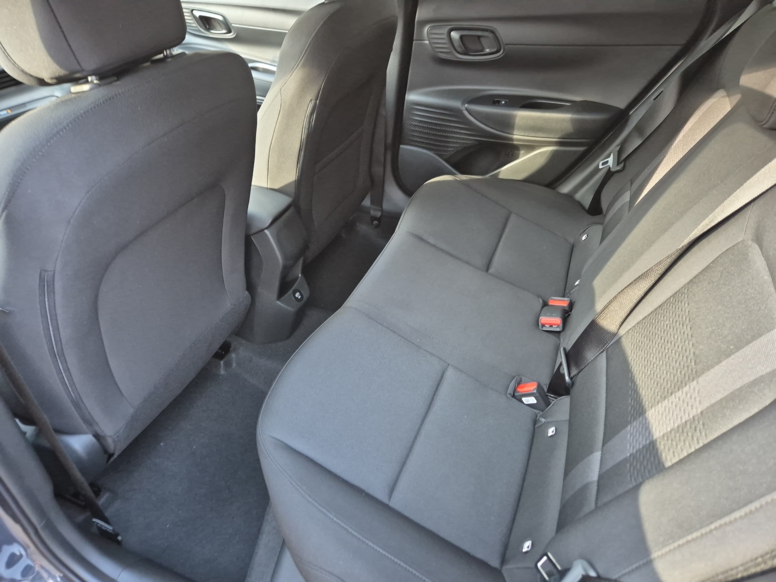 HYUNDAI i20 1.0 T-GDi Amplia-image-8