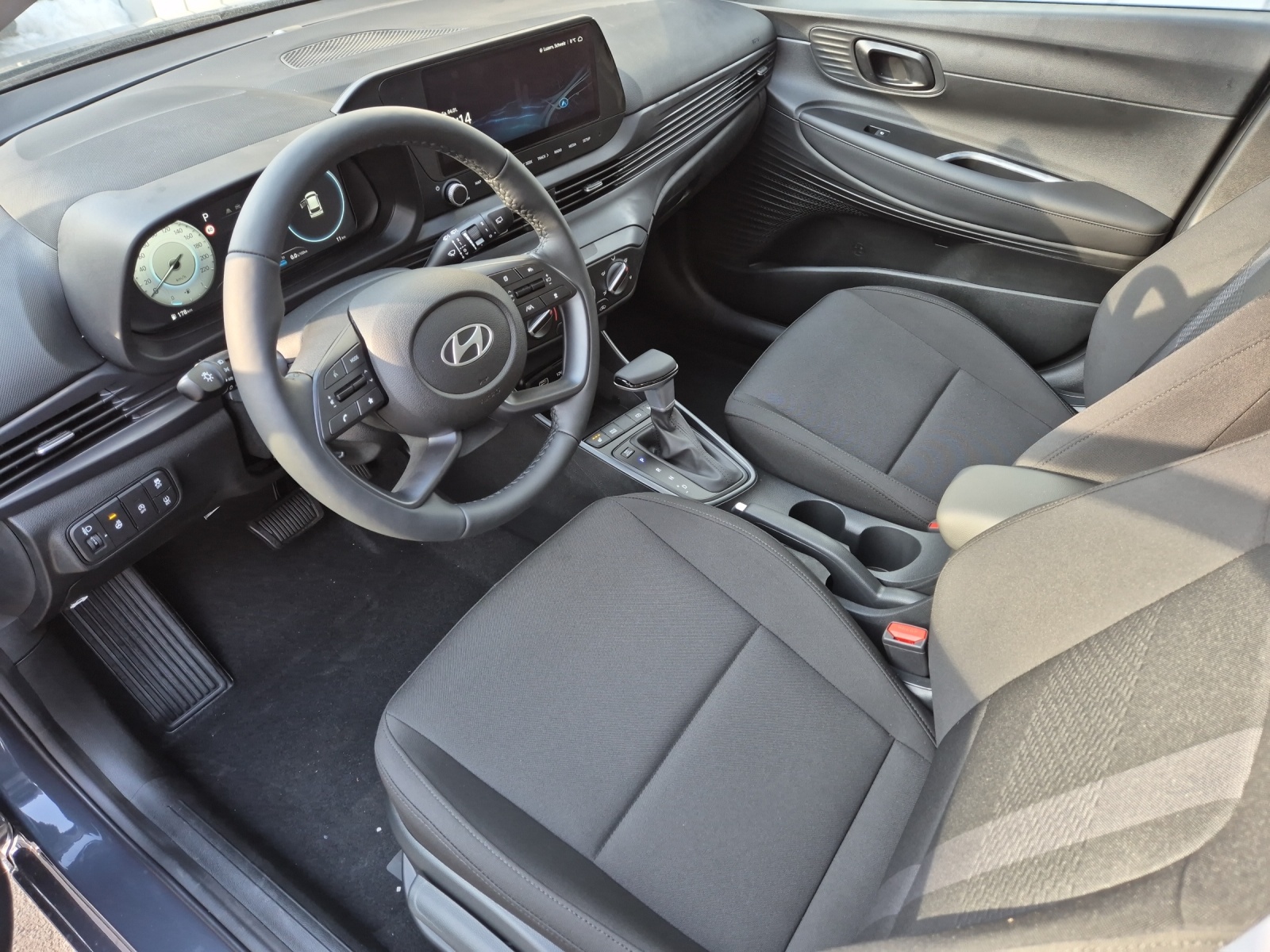 HYUNDAI i20 1.0 T-GDi Amplia-image-4