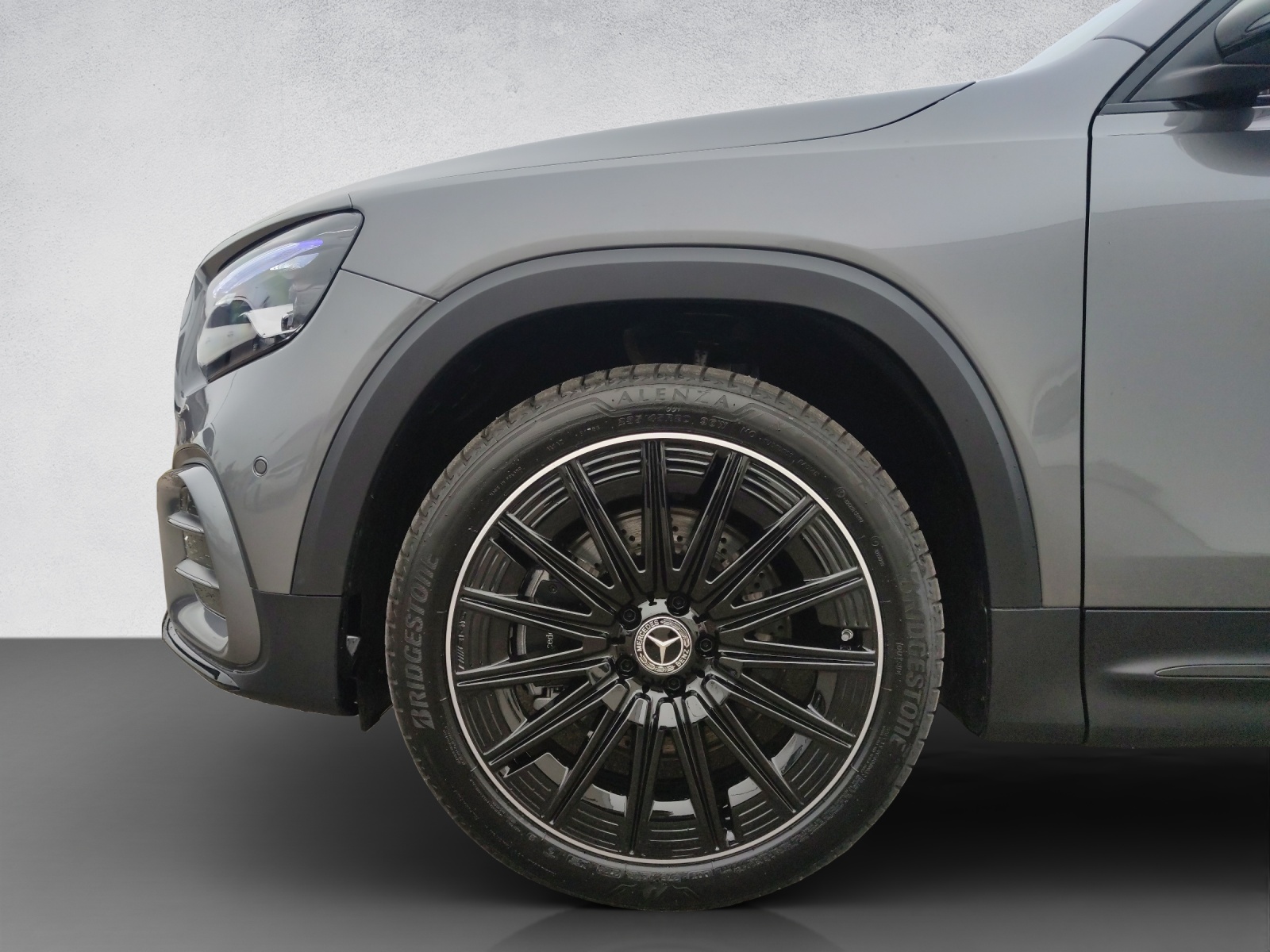 MERCEDES-BENZ GLB 220 d AMG Line 4Matic-image-6