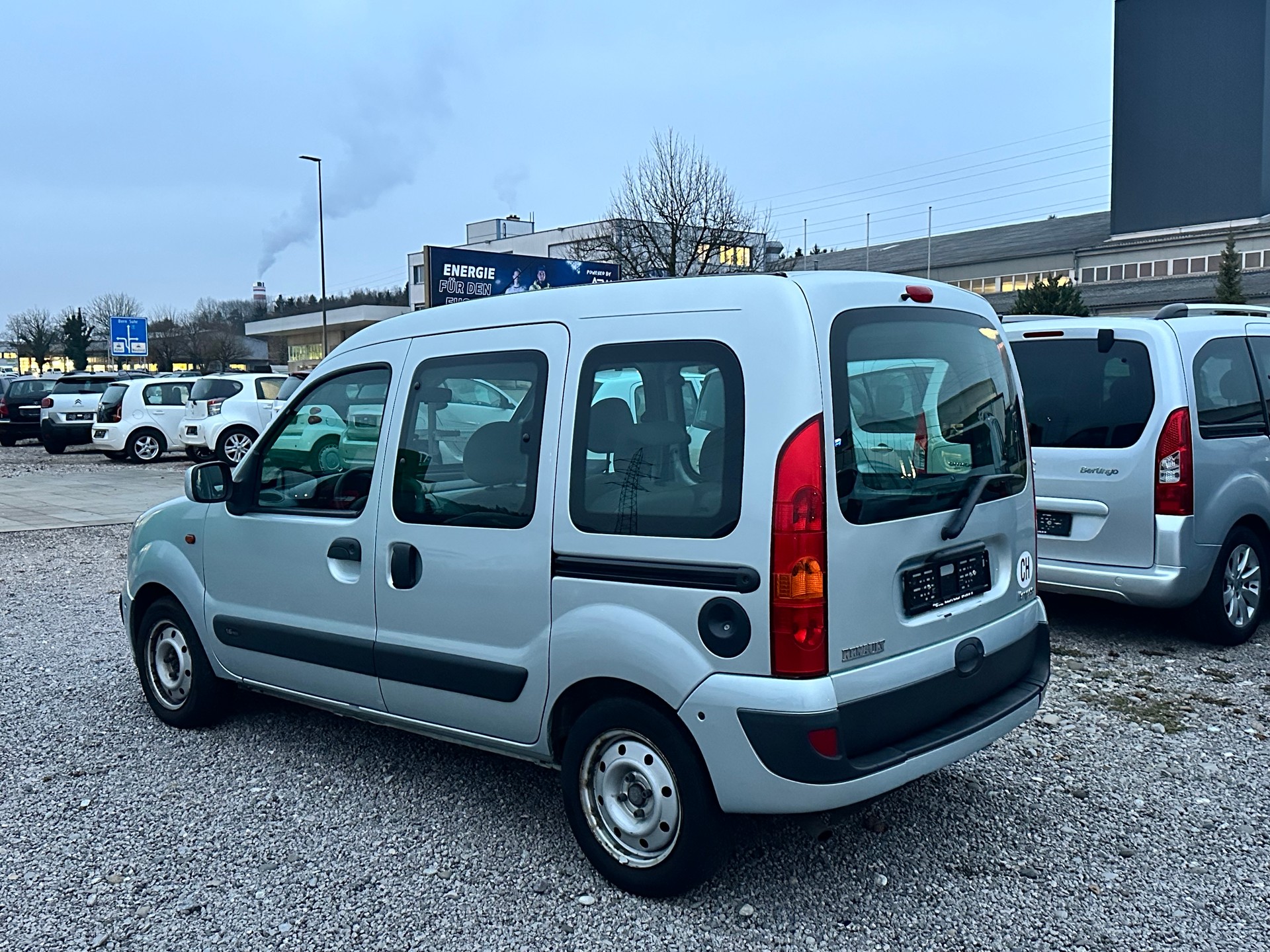 RENAULT Kangoo 1.6 16V Alizé Automatic-image-4
