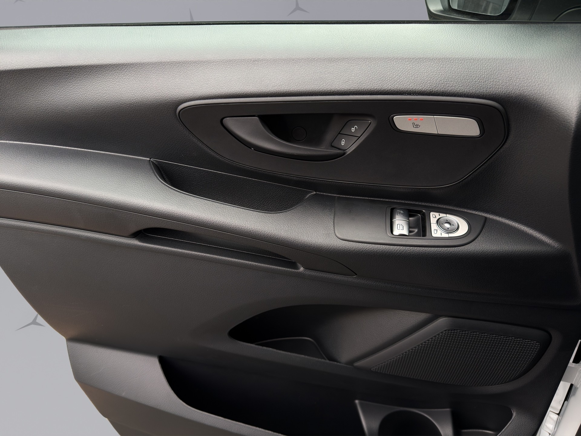 MERCEDES-BENZ eVito Kasten 60kWh Lang-image-9
