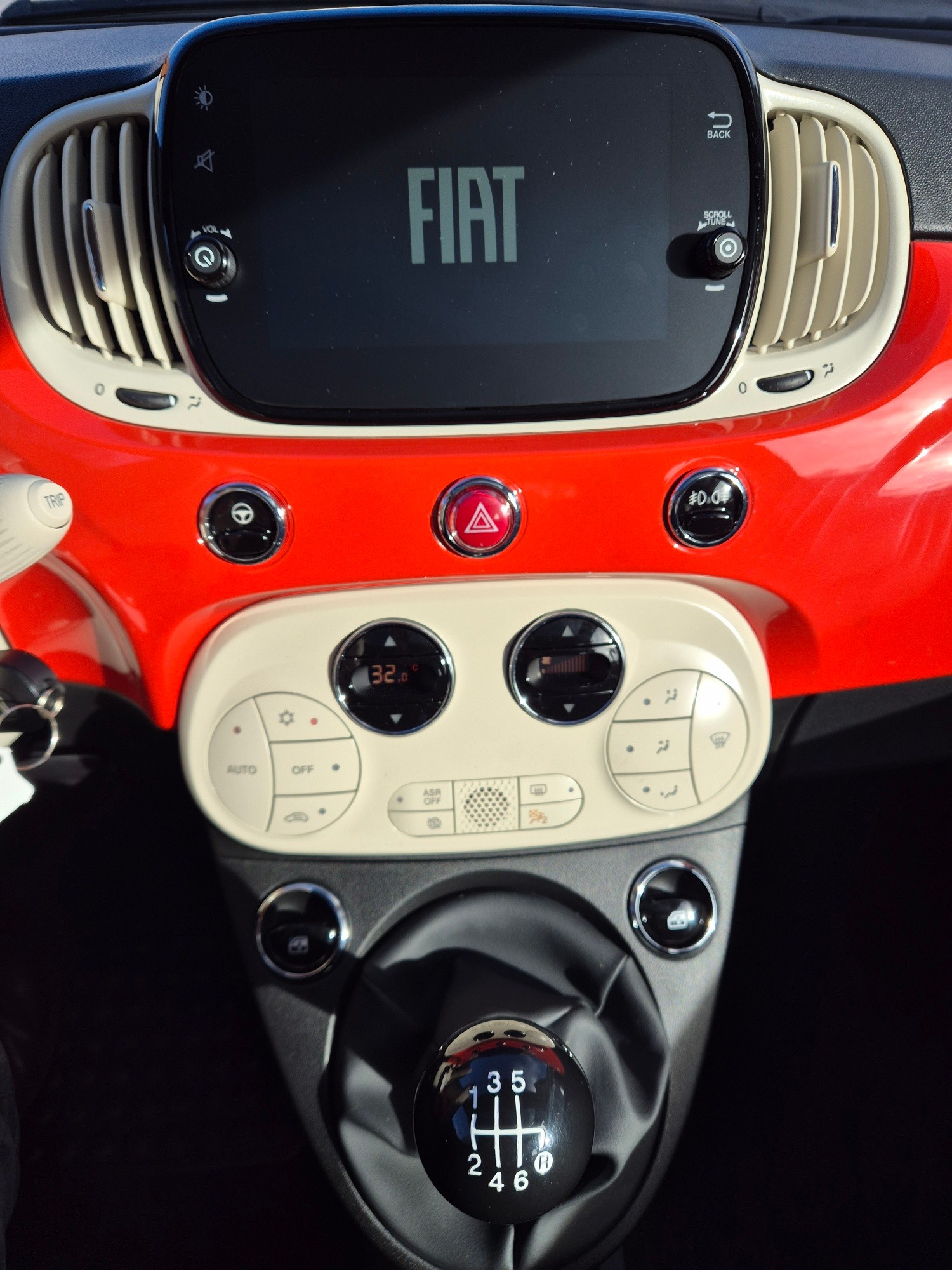 FIAT 500 1.0 N3 MildHybrid Lounge-image-9
