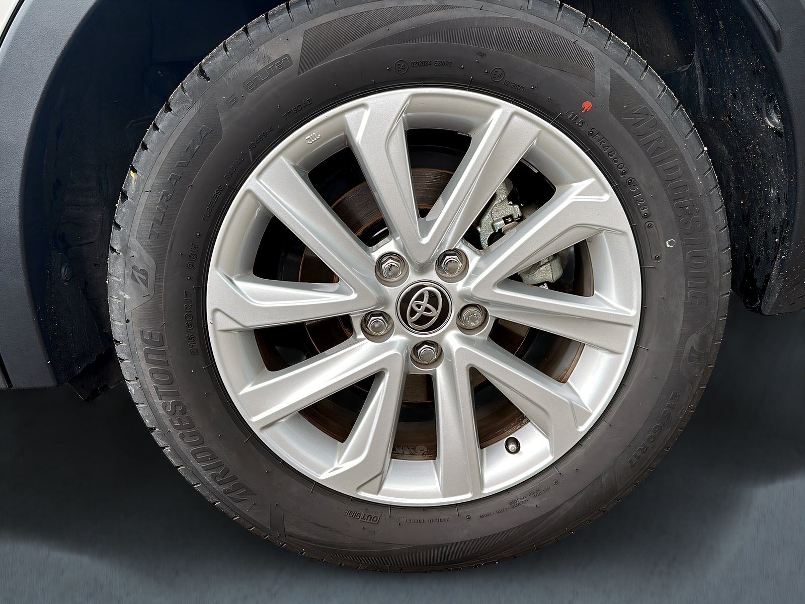 TOYOTA C-HR 1.8 HSD CVT Comfort-image-14