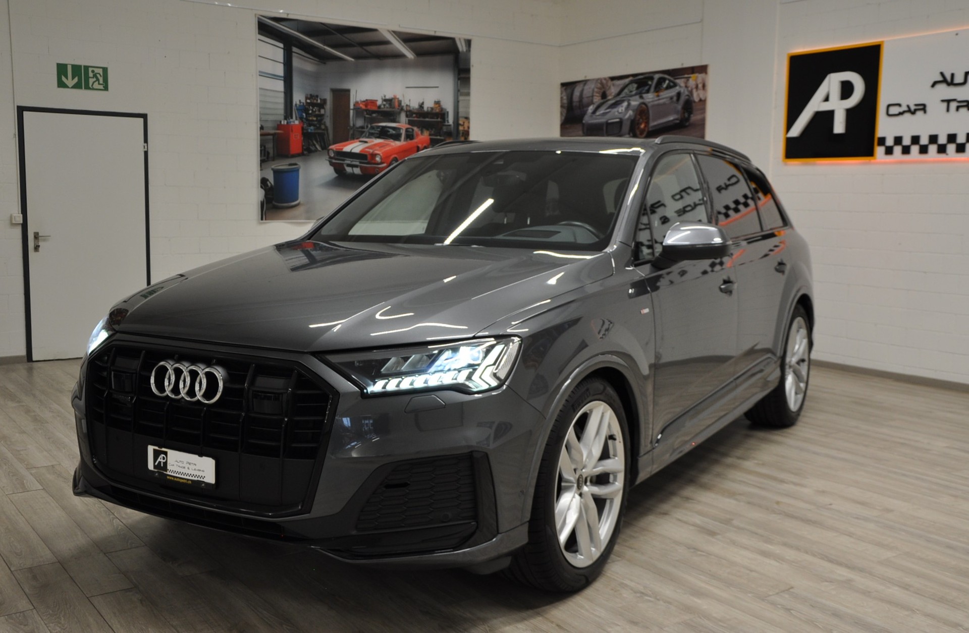 AUDI Q7 50 TDI quattro S Line tiptronic-image-8