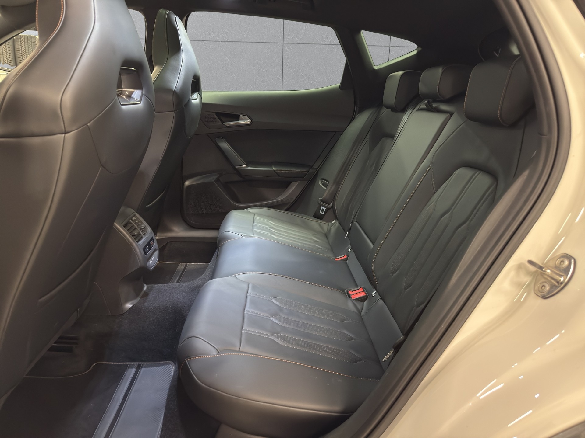 CUPRA Formentor 1.4 e-HYBRID pHEV VZ DSG-image-4