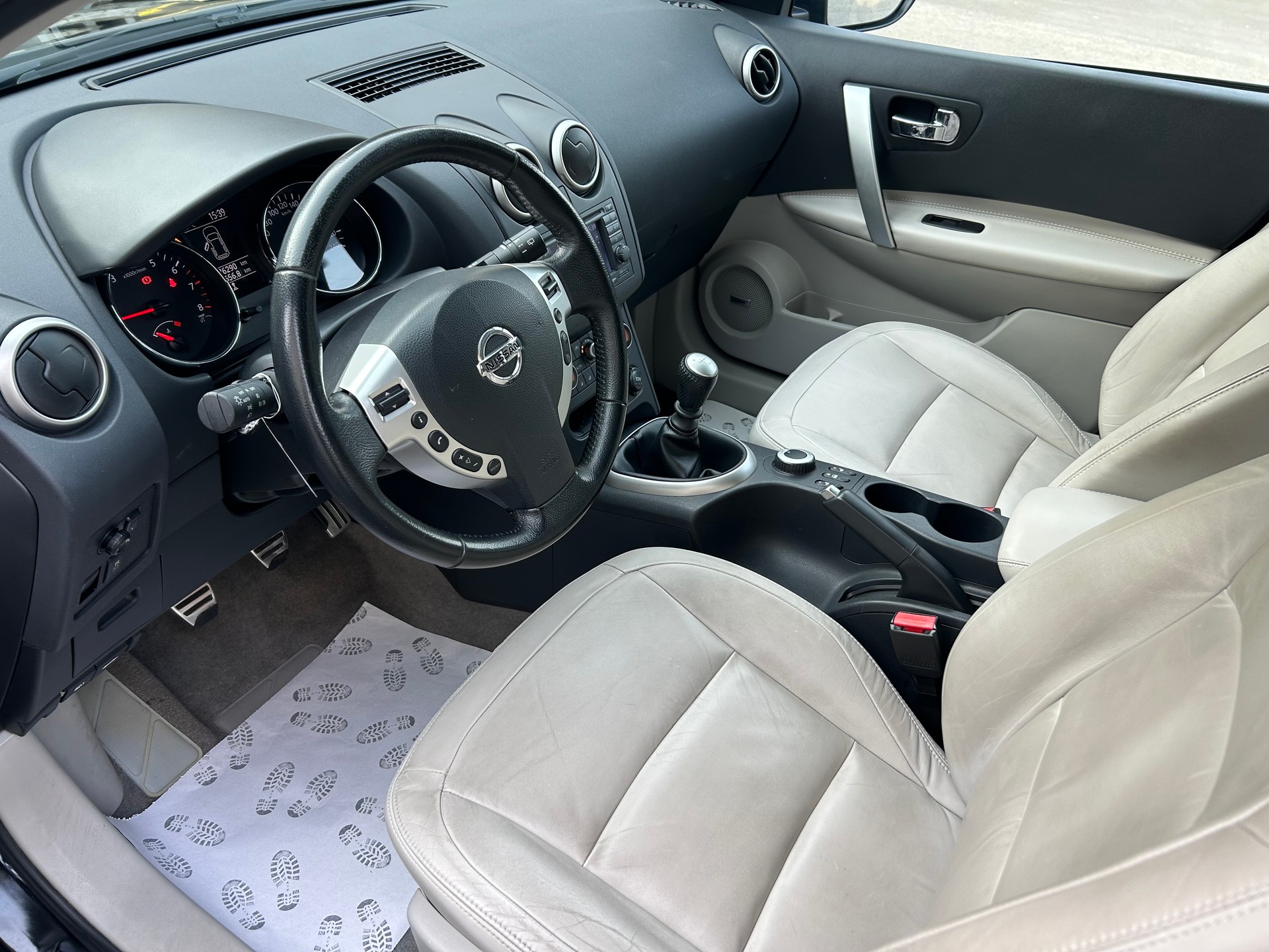 NISSAN Qashqai +2 2.0 4WD tekna-image-11