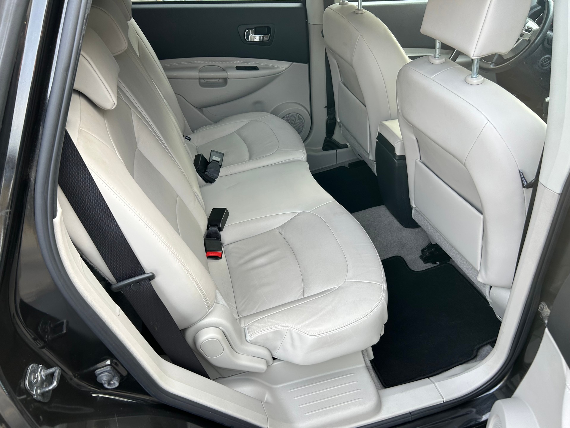 NISSAN Qashqai +2 2.0 4WD tekna-image-13