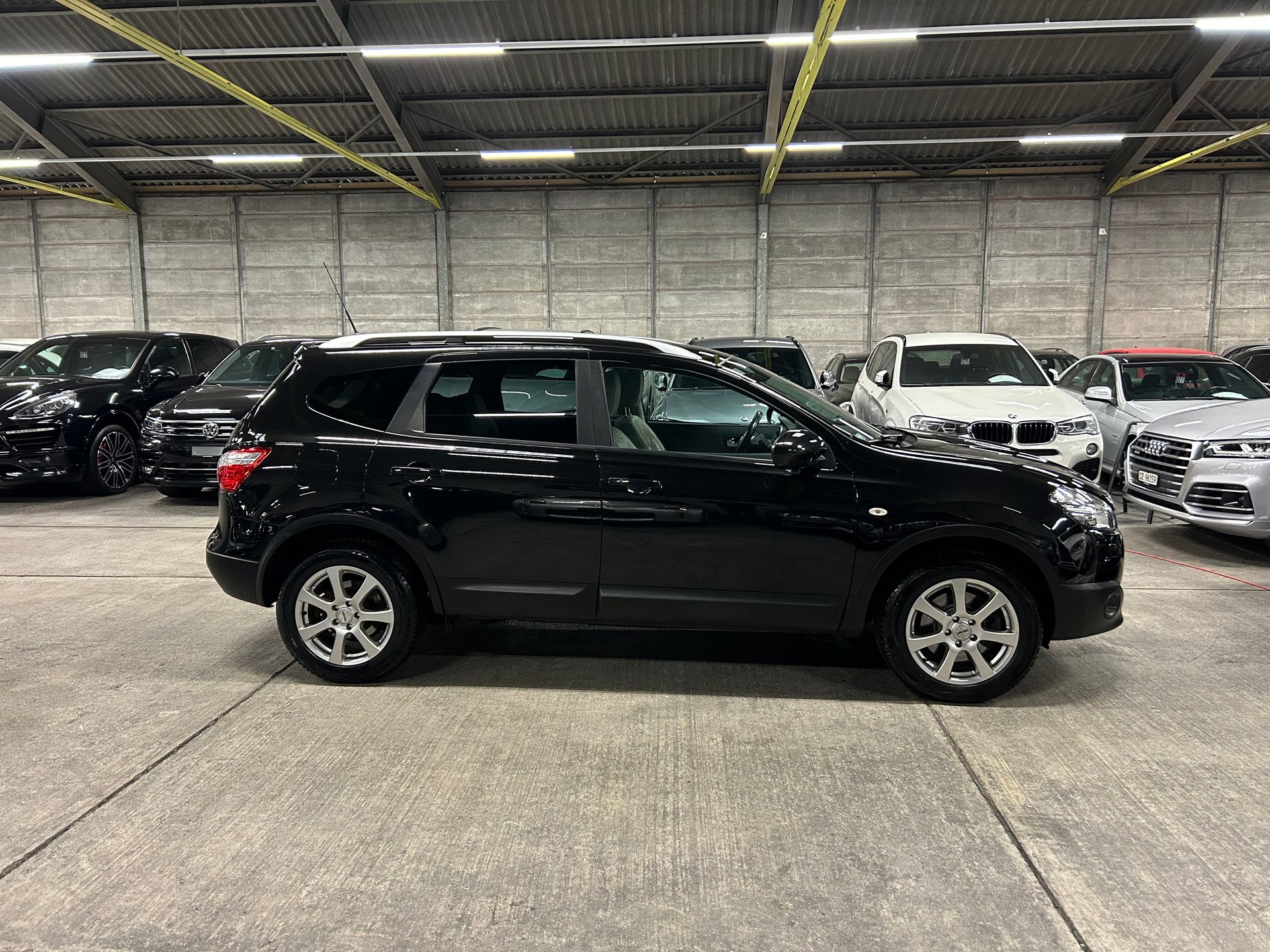 NISSAN Qashqai +2 2.0 4WD tekna-image-2