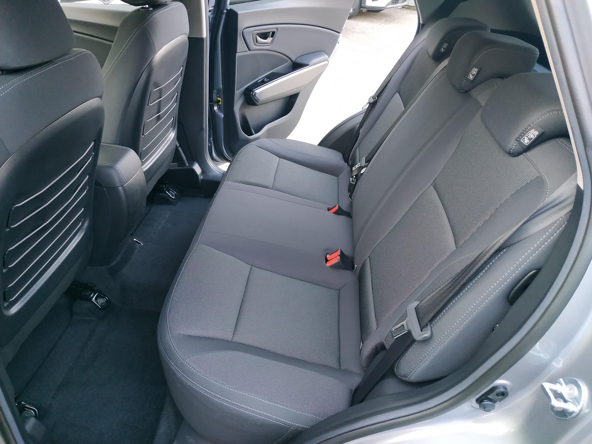 KGM-SsangYong Tivoli 1.5 T GDI Steel 4WD Automat-image-18